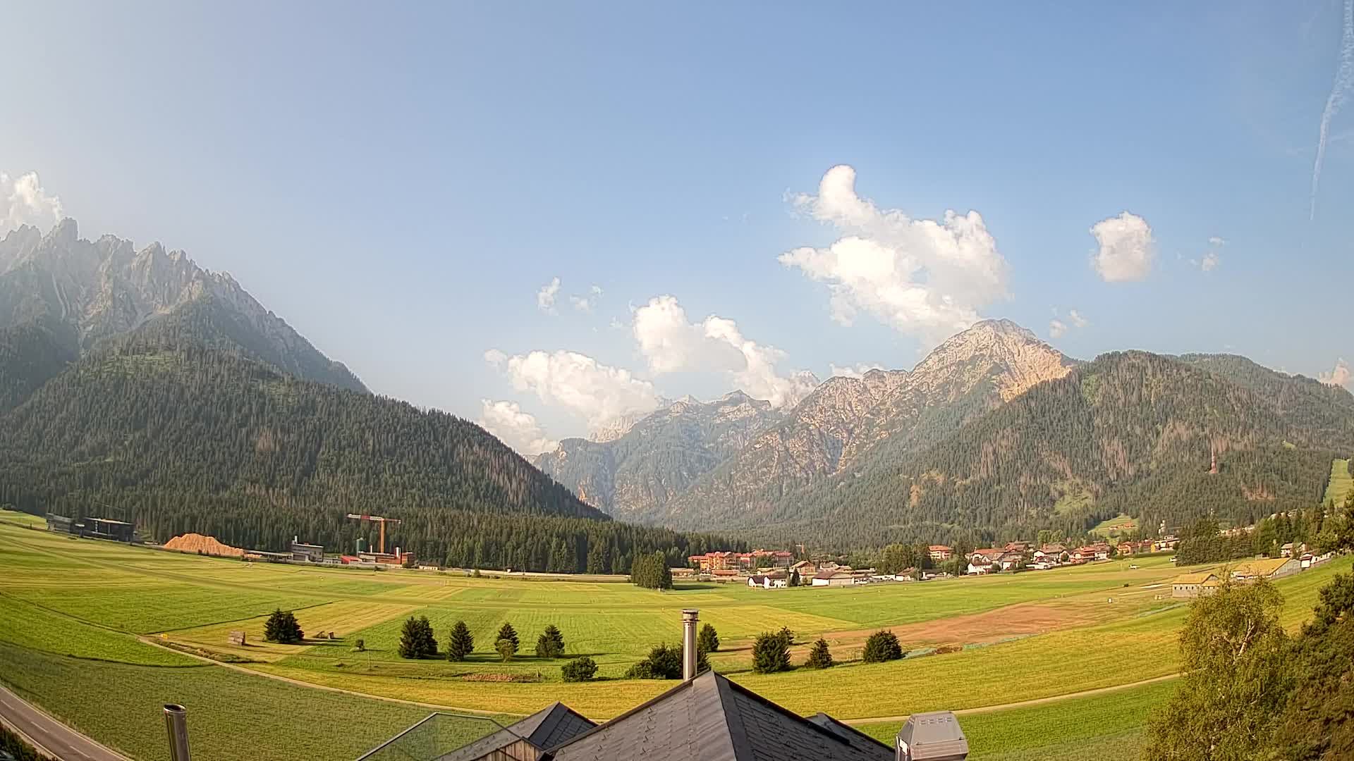 Webcam Toblach Dolomites – View from Hotel Rosengarten