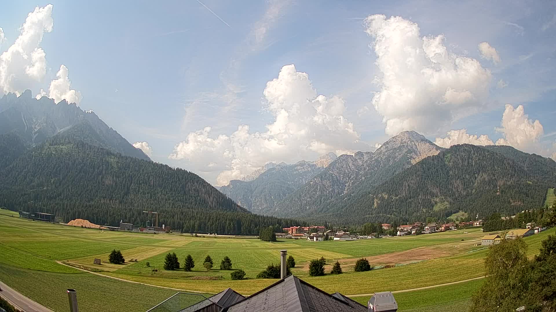 Webcam Toblach Dolomites – View from Hotel Rosengarten
