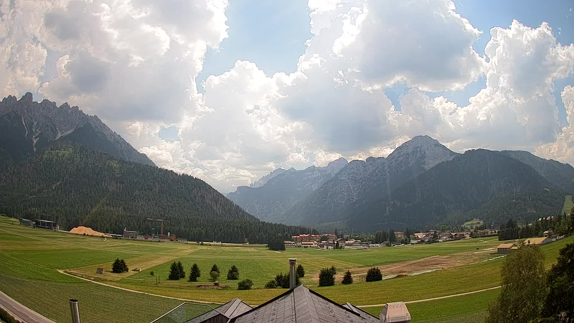 Webcam Toblach Dolomites – View from Hotel Rosengarten