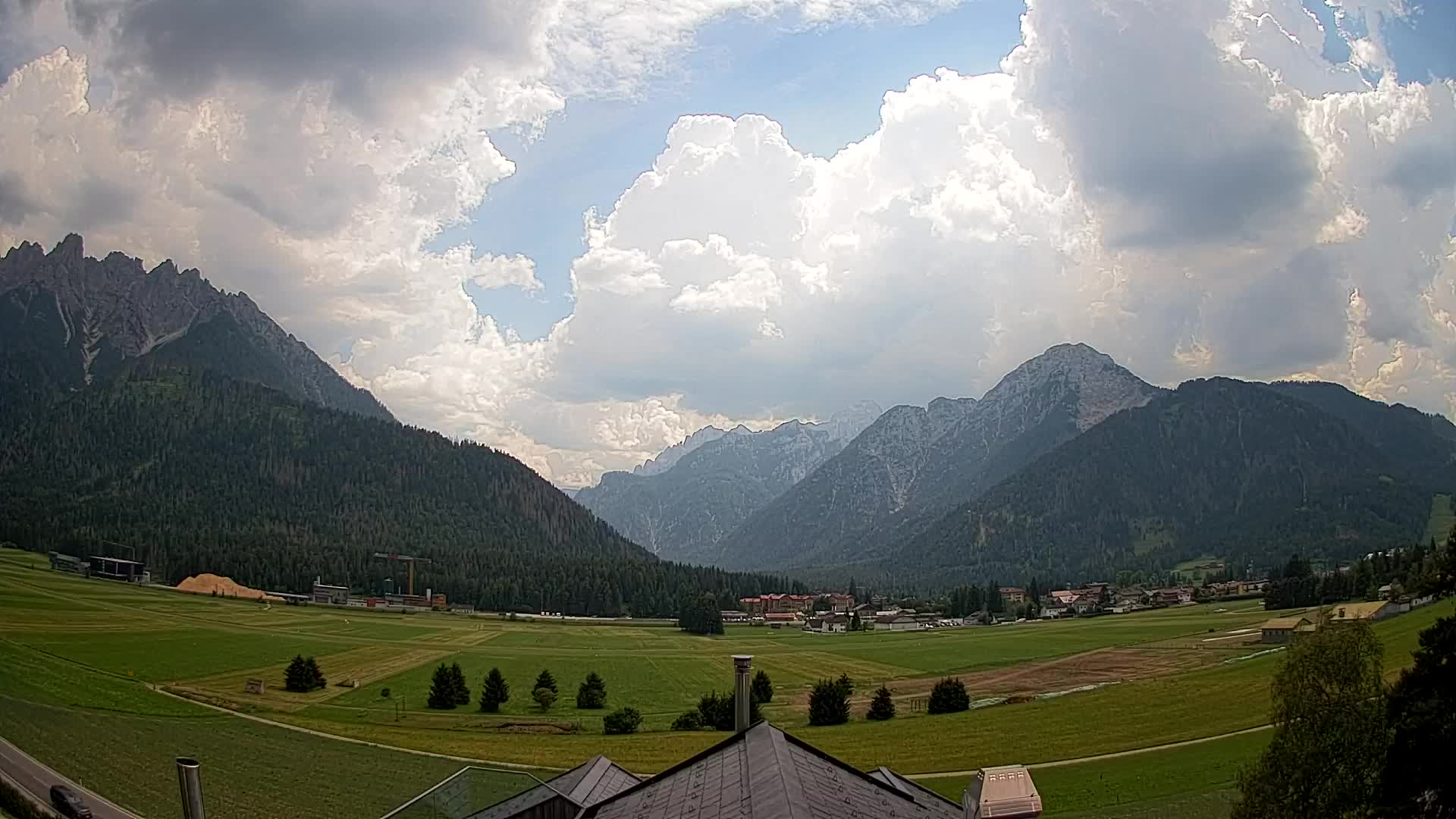 Webcam Toblach Dolomites – View from Hotel Rosengarten