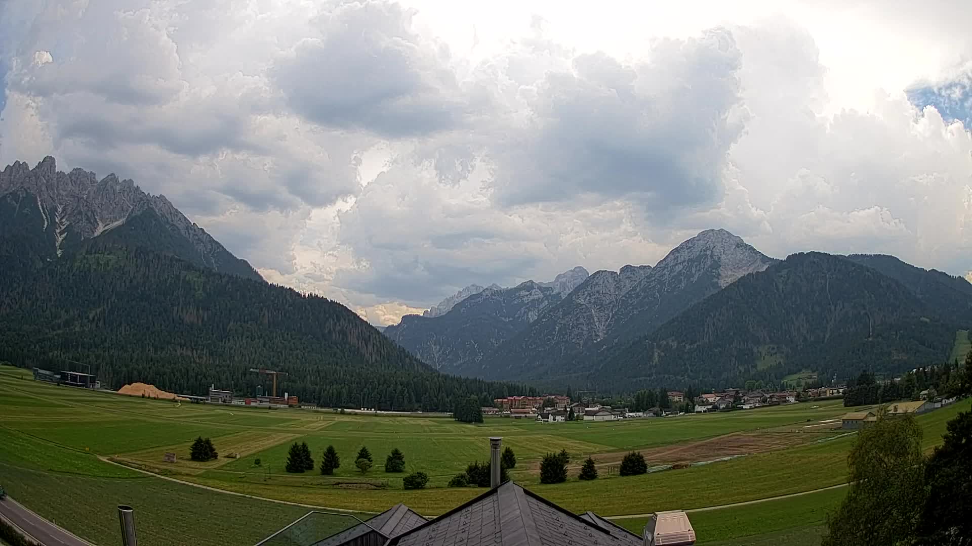 Webcam Toblach Dolomites – View from Hotel Rosengarten