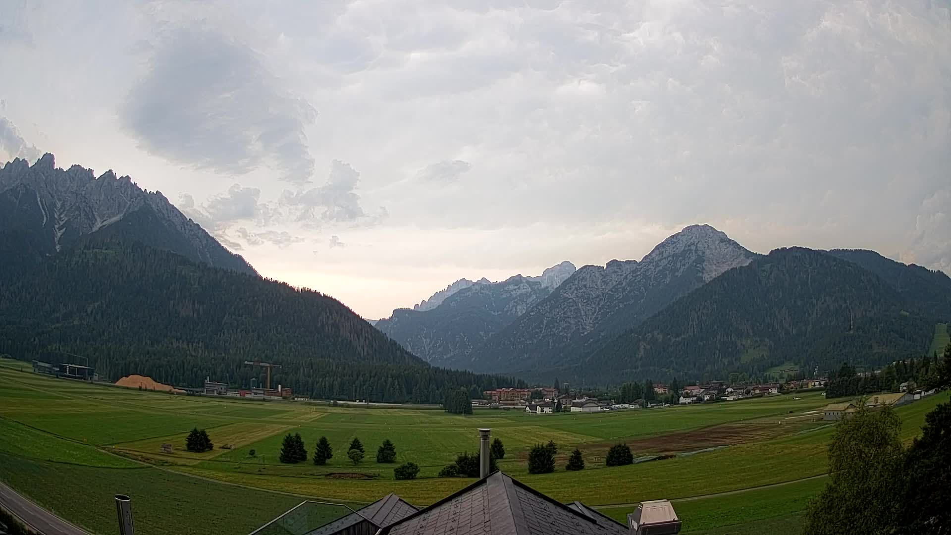 Webcam Toblach Dolomites – View from Hotel Rosengarten