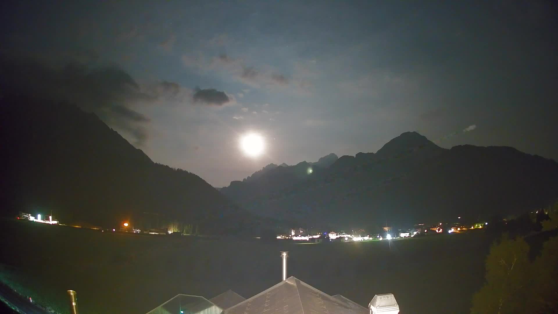 Webcam Toblach Dolomites – View from Hotel Rosengarten