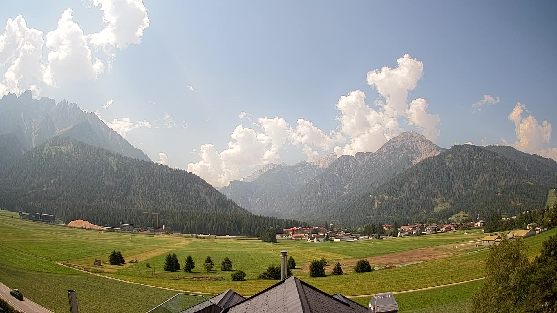 Webcam Toblach Dolomites – View from Hotel Rosengarten