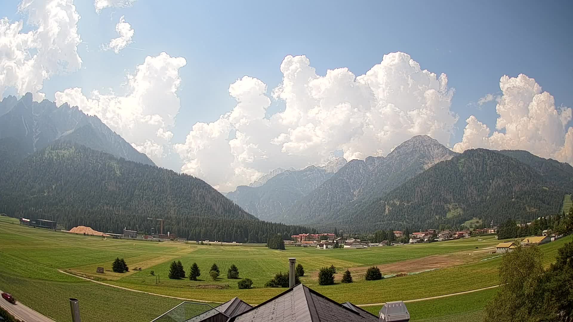 Webcam Toblach Dolomites – View from Hotel Rosengarten