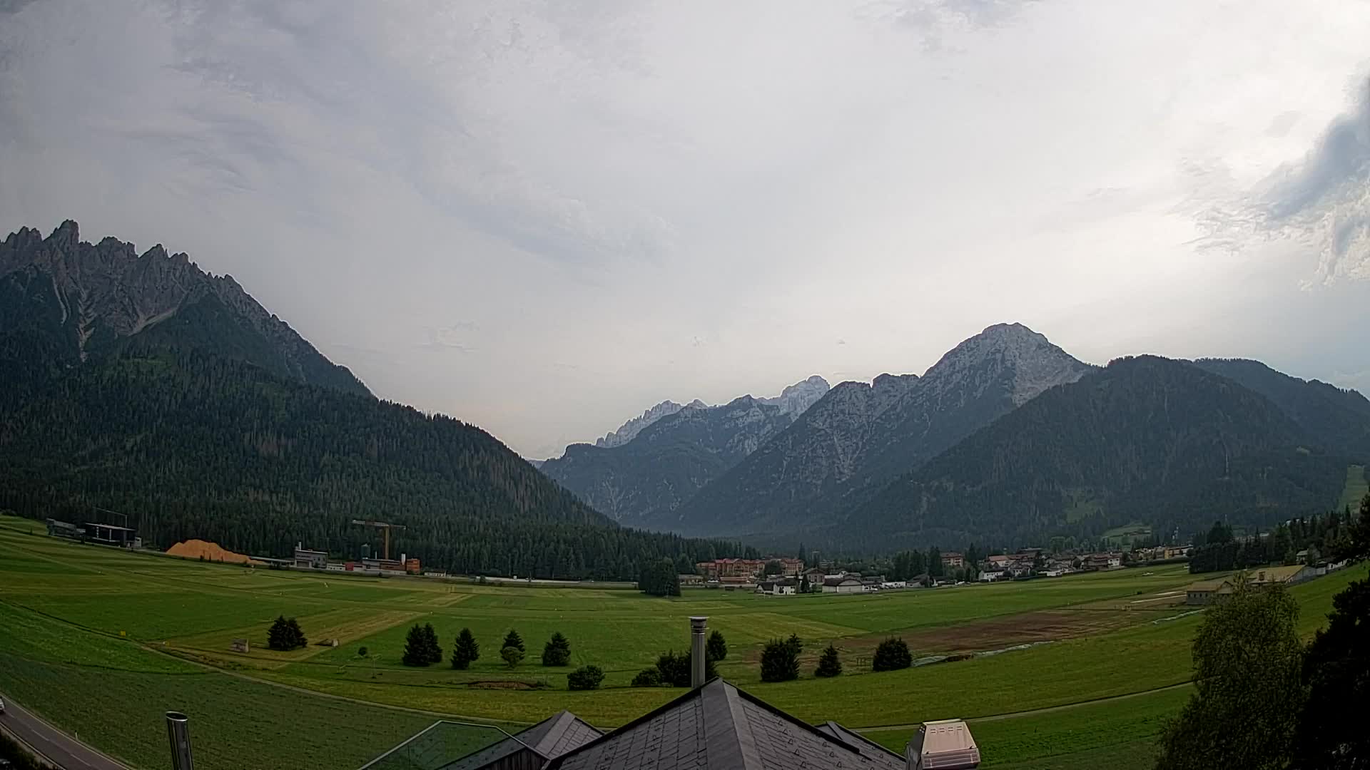 Webcam Toblach Dolomites – View from Hotel Rosengarten