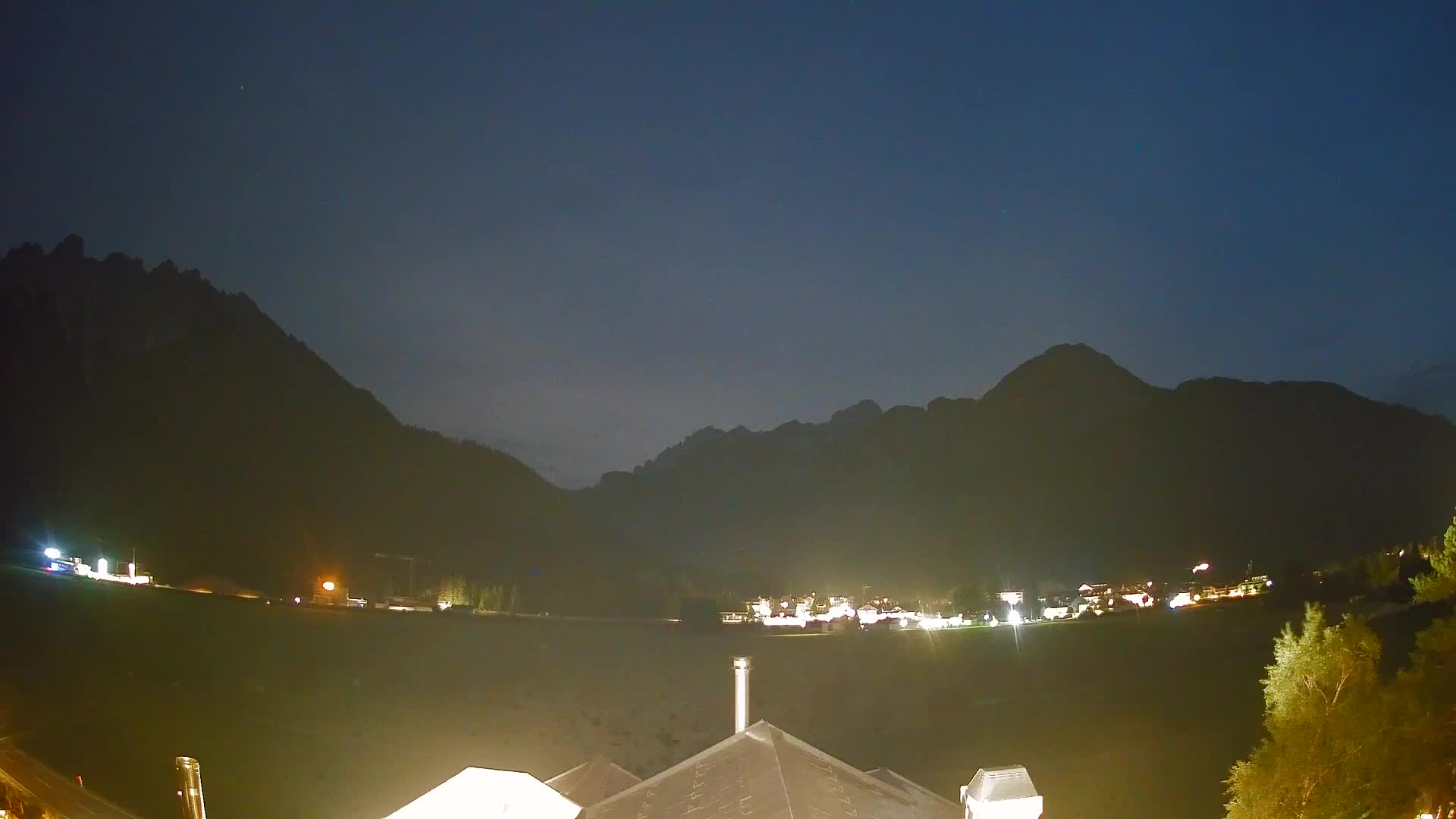 Webcam Toblach Dolomites – View from Hotel Rosengarten