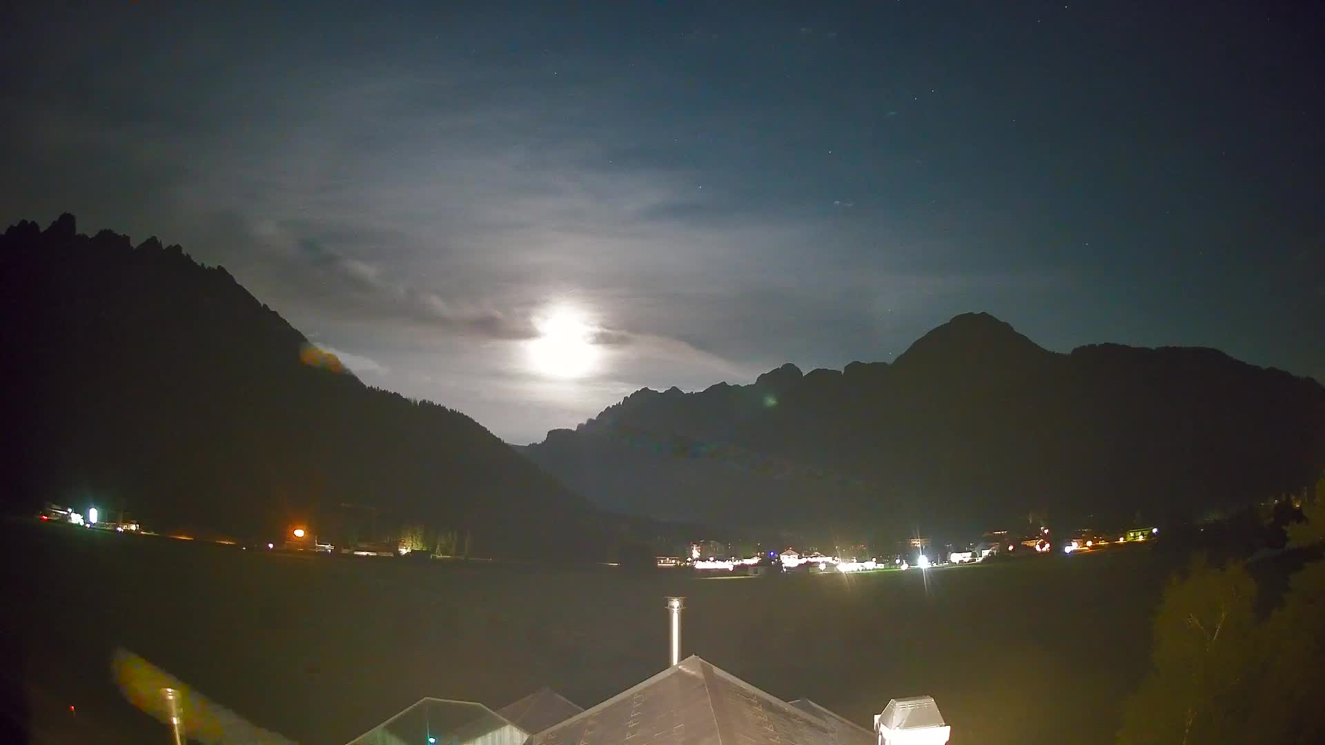 Webcam Toblach Dolomites – View from Hotel Rosengarten
