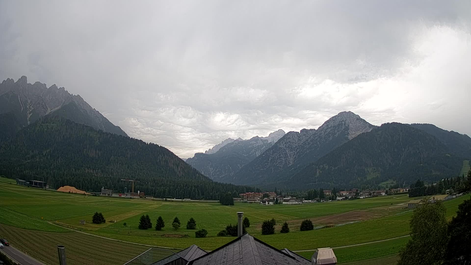 Webcam Toblach Dolomites – View from Hotel Rosengarten