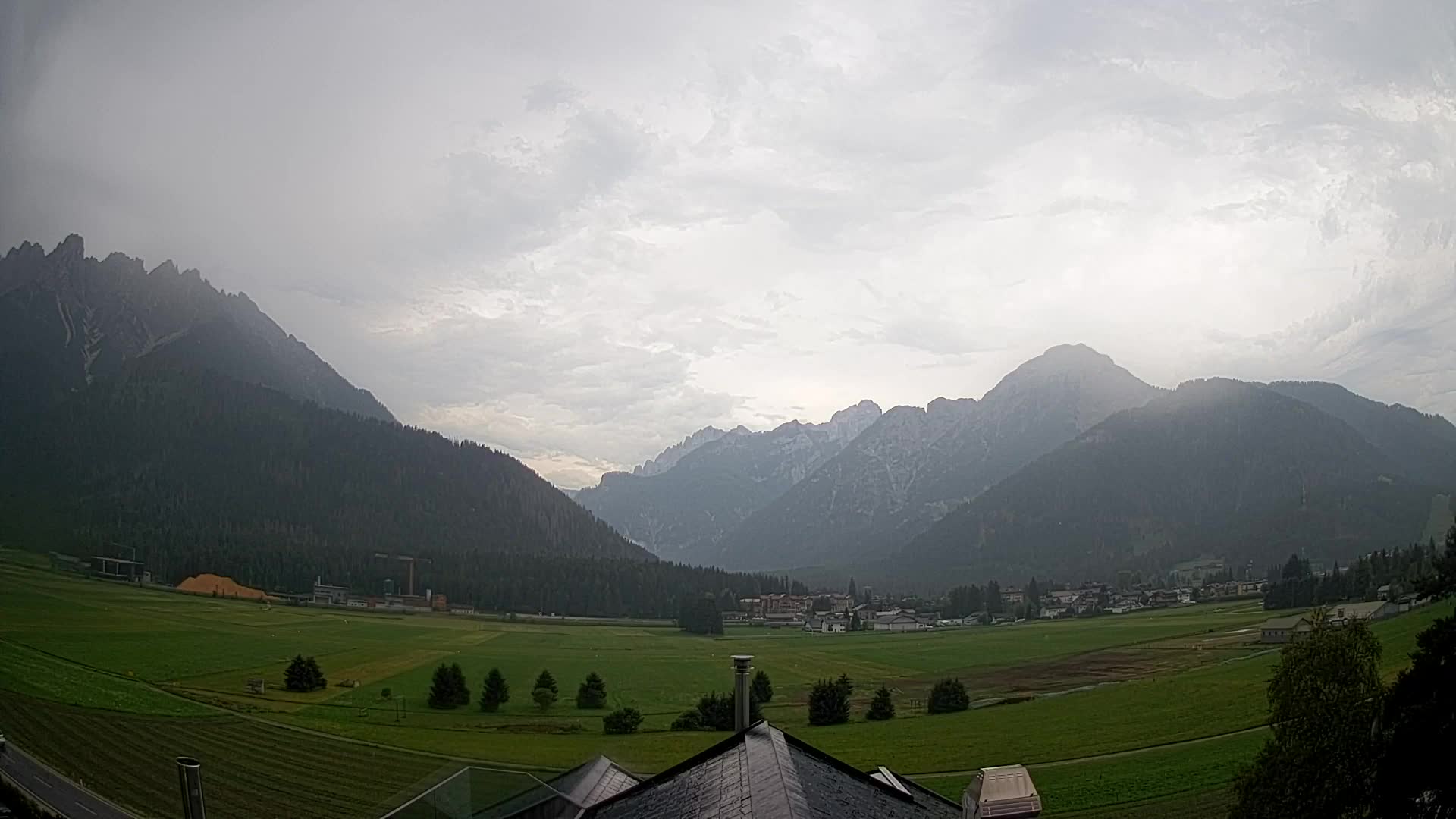Webcam Toblach Dolomites – View from Hotel Rosengarten