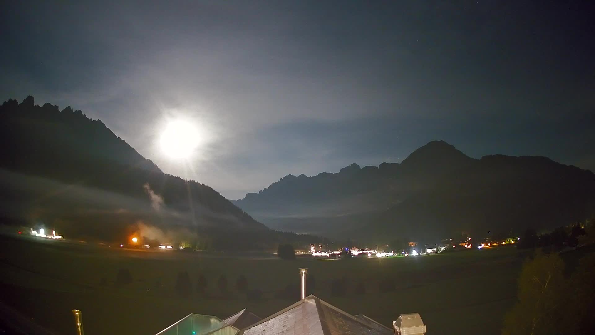 Webcam Toblach Dolomites – View from Hotel Rosengarten