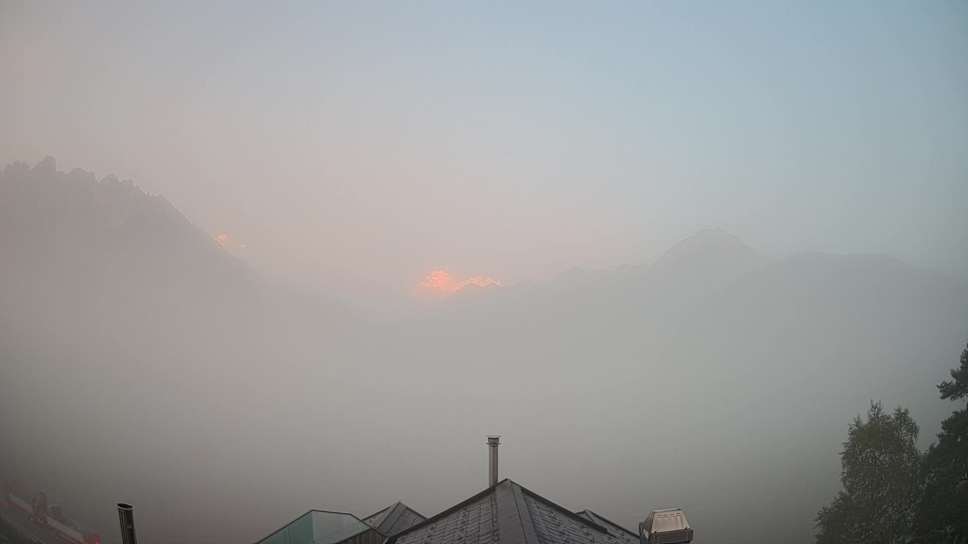 Webcam Toblach Dolomites – View from Hotel Rosengarten