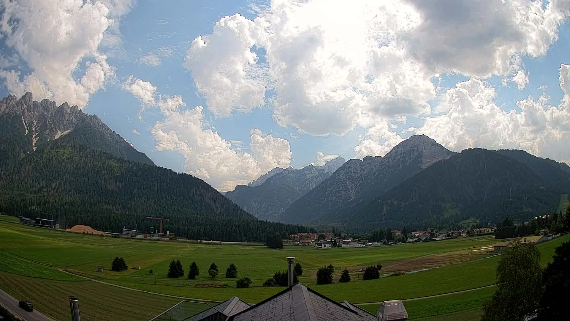 Webcam Toblach Dolomites – View from Hotel Rosengarten