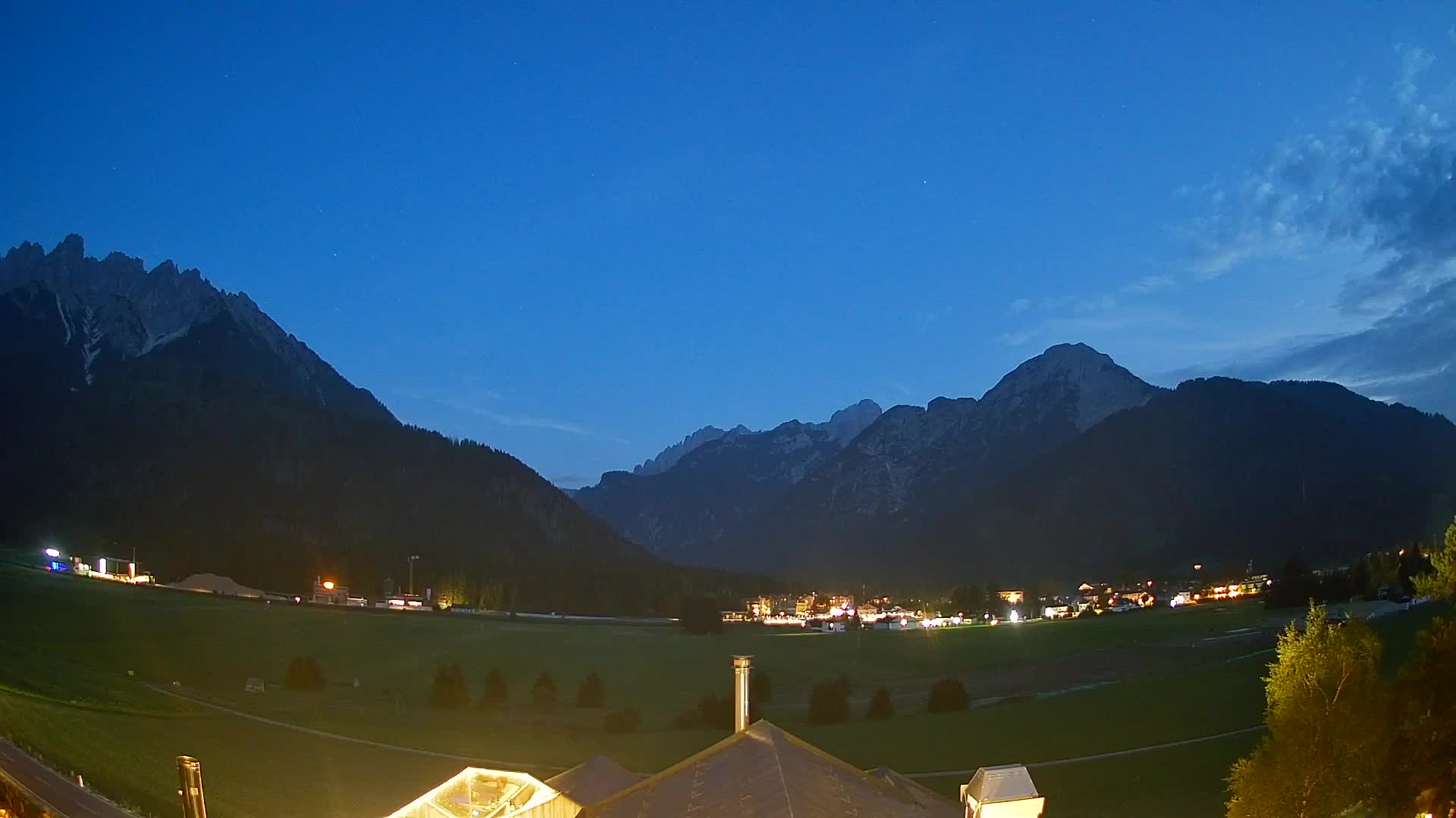 Webcam Toblach Dolomites – View from Hotel Rosengarten