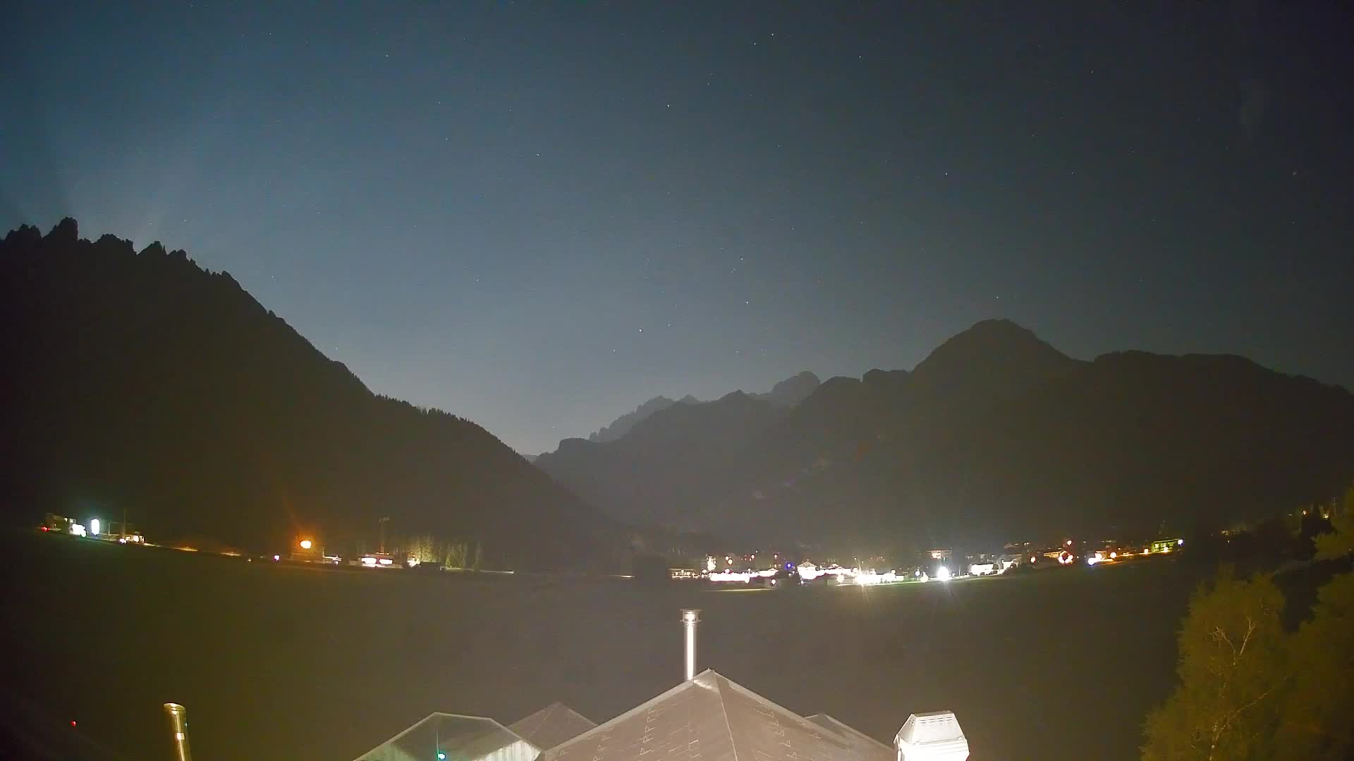 Webcam Toblach Dolomites – View from Hotel Rosengarten