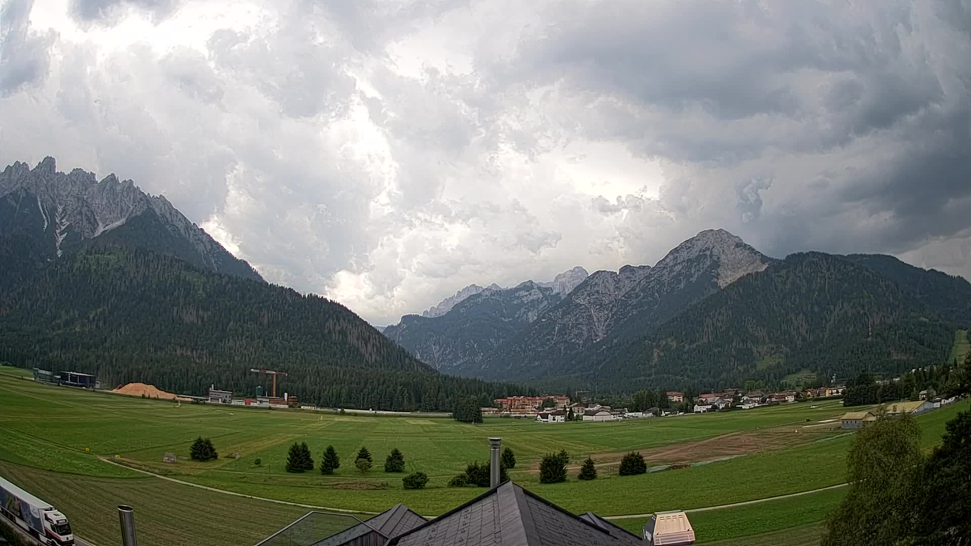 Webcam Dobbiaco Dolomiti – Vista dall’Hotel Rosengarten