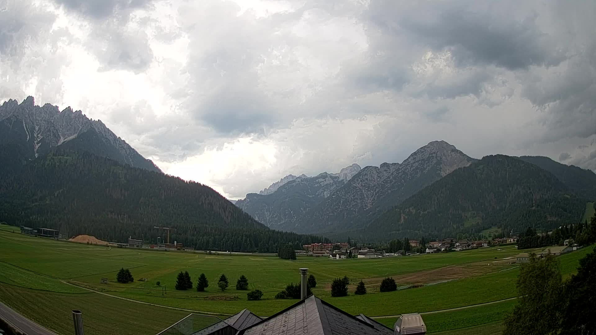 Webcam Dobbiaco Dolomiti – Vista dall’Hotel Rosengarten