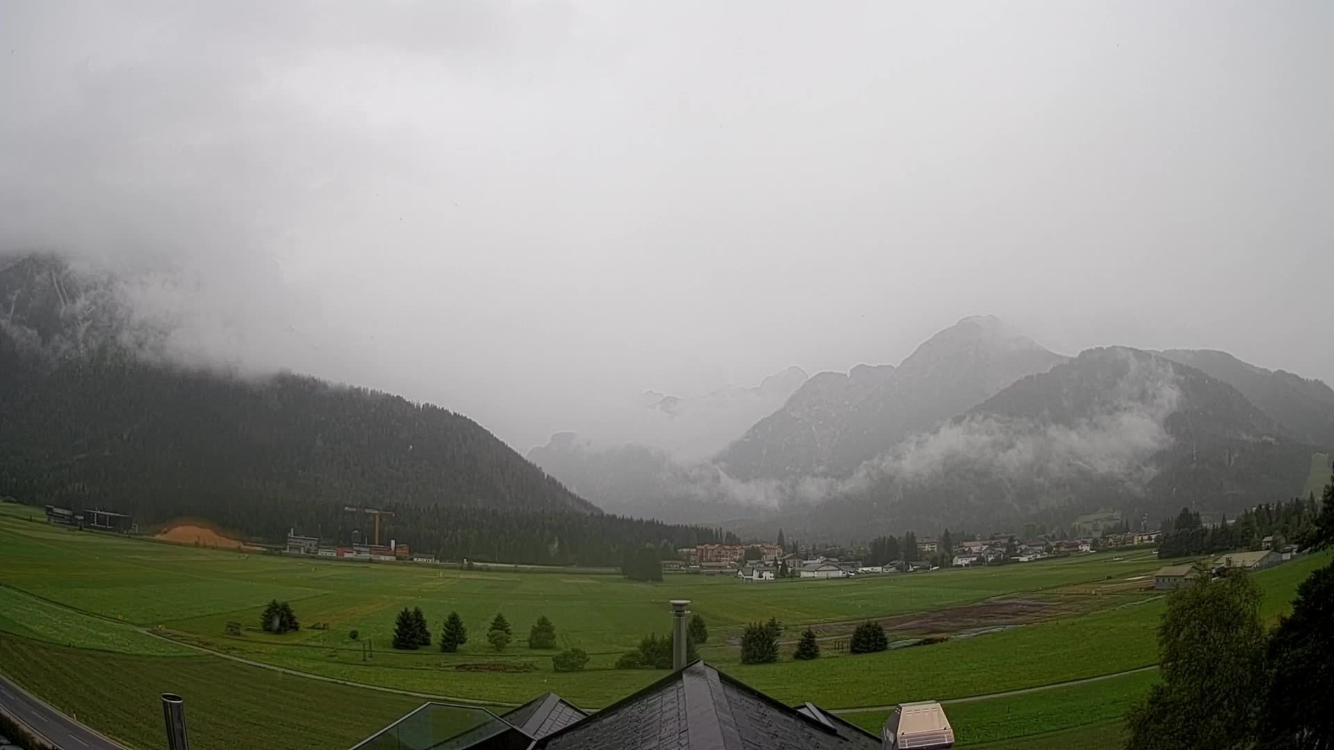 Webcam Toblach Dolomites – View from Hotel Rosengarten