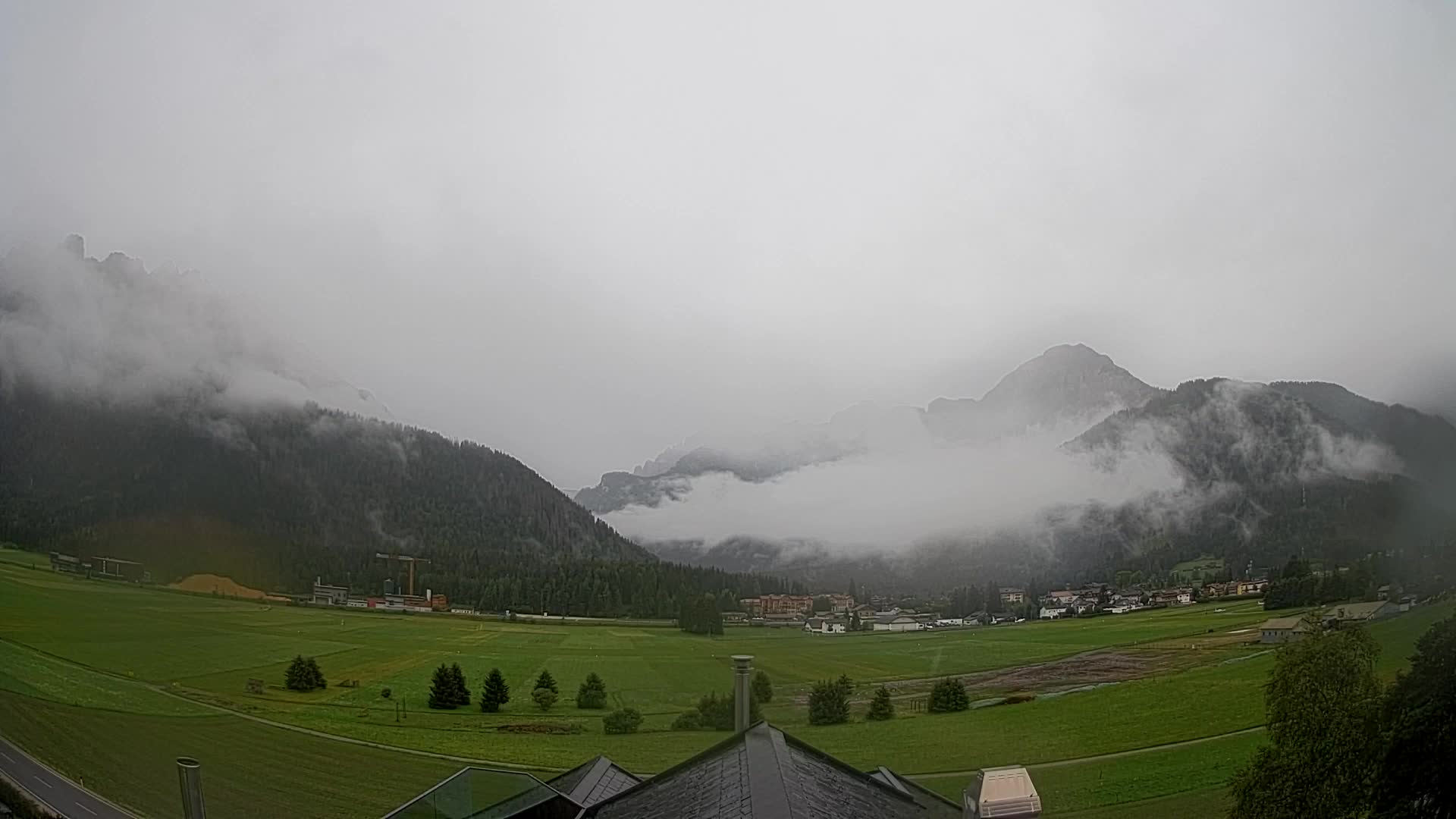 Webcam Toblach Dolomites – View from Hotel Rosengarten