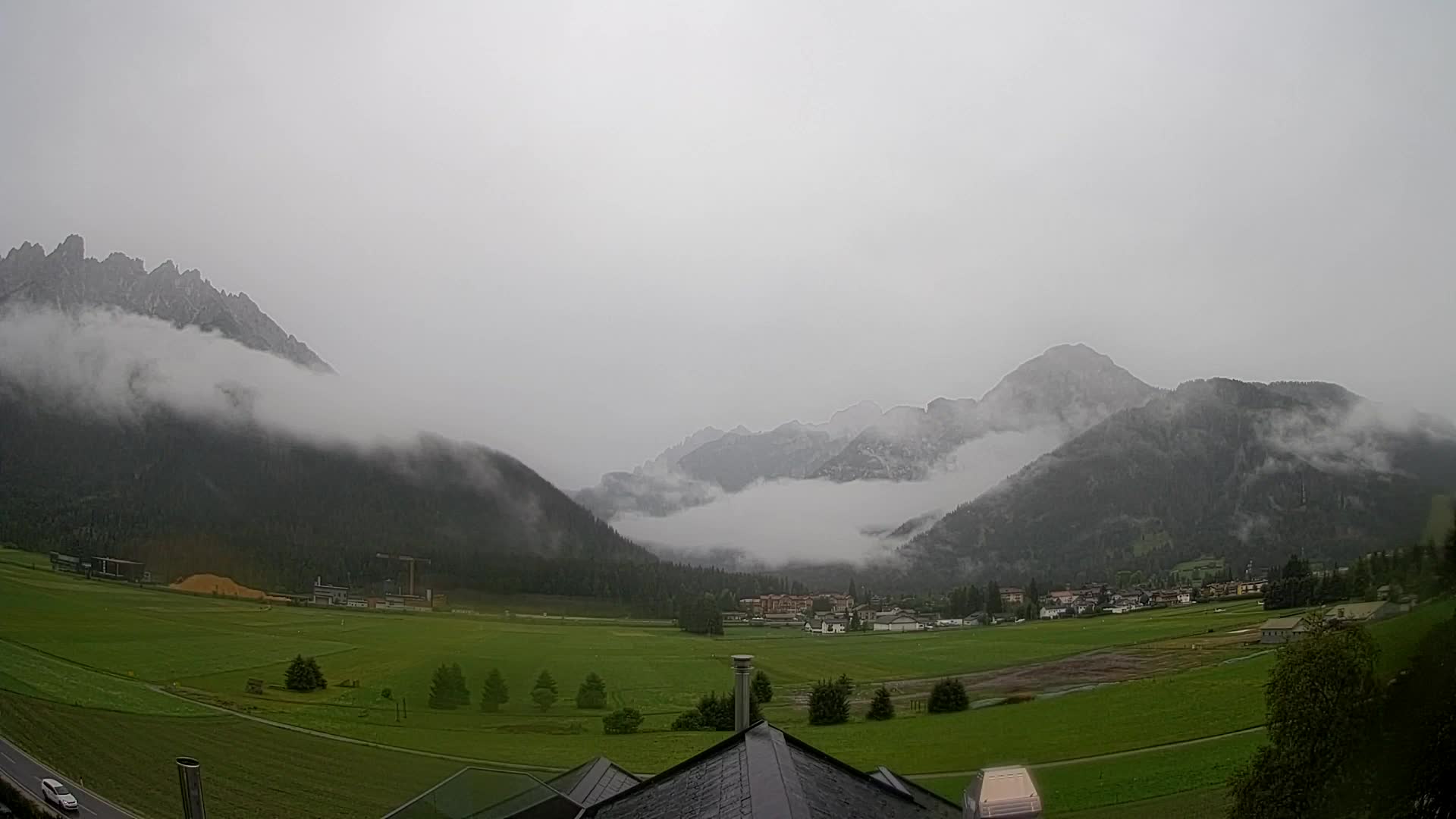 Spletna kamera Toblach Dolomiti – Pogled iz hotela Rosengarten