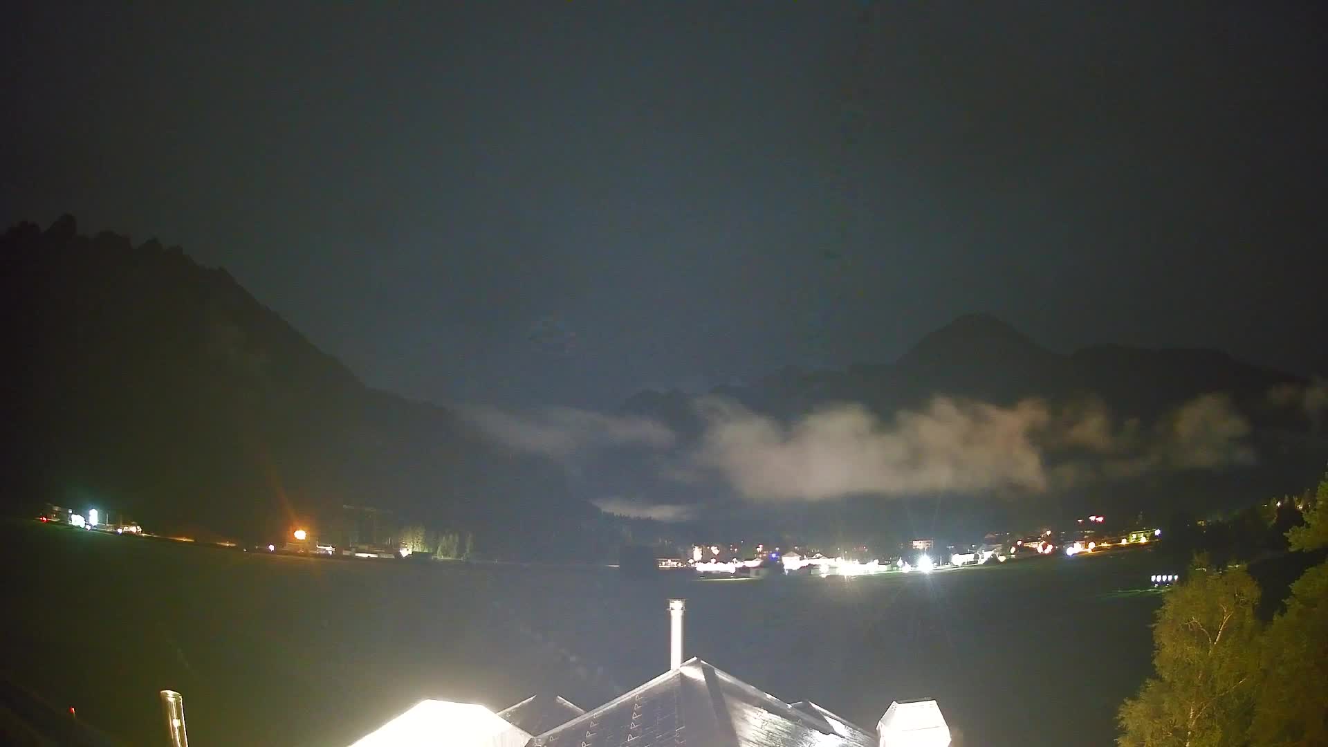 Spletna kamera Toblach Dolomiti – Pogled iz hotela Rosengarten