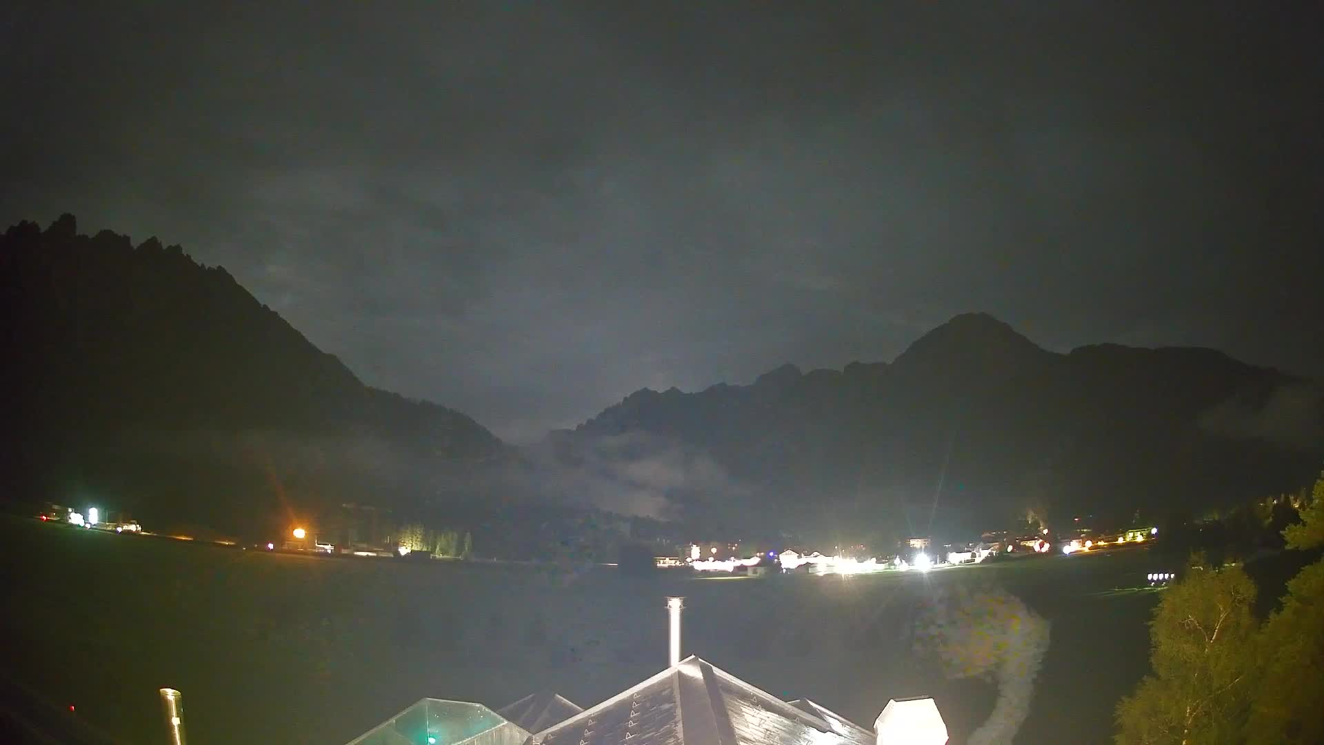 Webcam Toblach Dolomites – View from Hotel Rosengarten