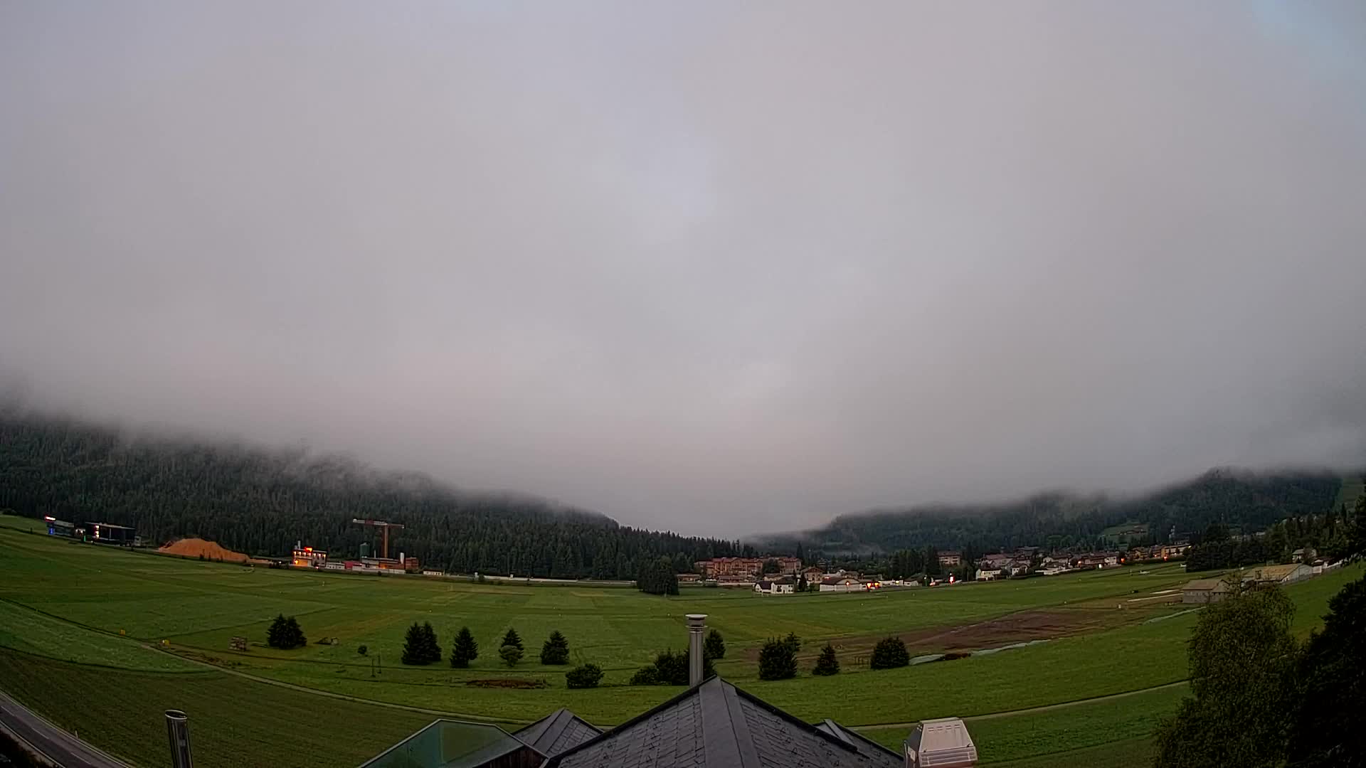 Spletna kamera Toblach Dolomiti – Pogled iz hotela Rosengarten