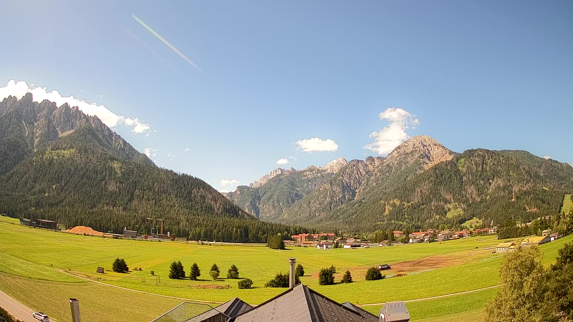Spletna kamera Toblach Dolomiti – Pogled iz hotela Rosengarten