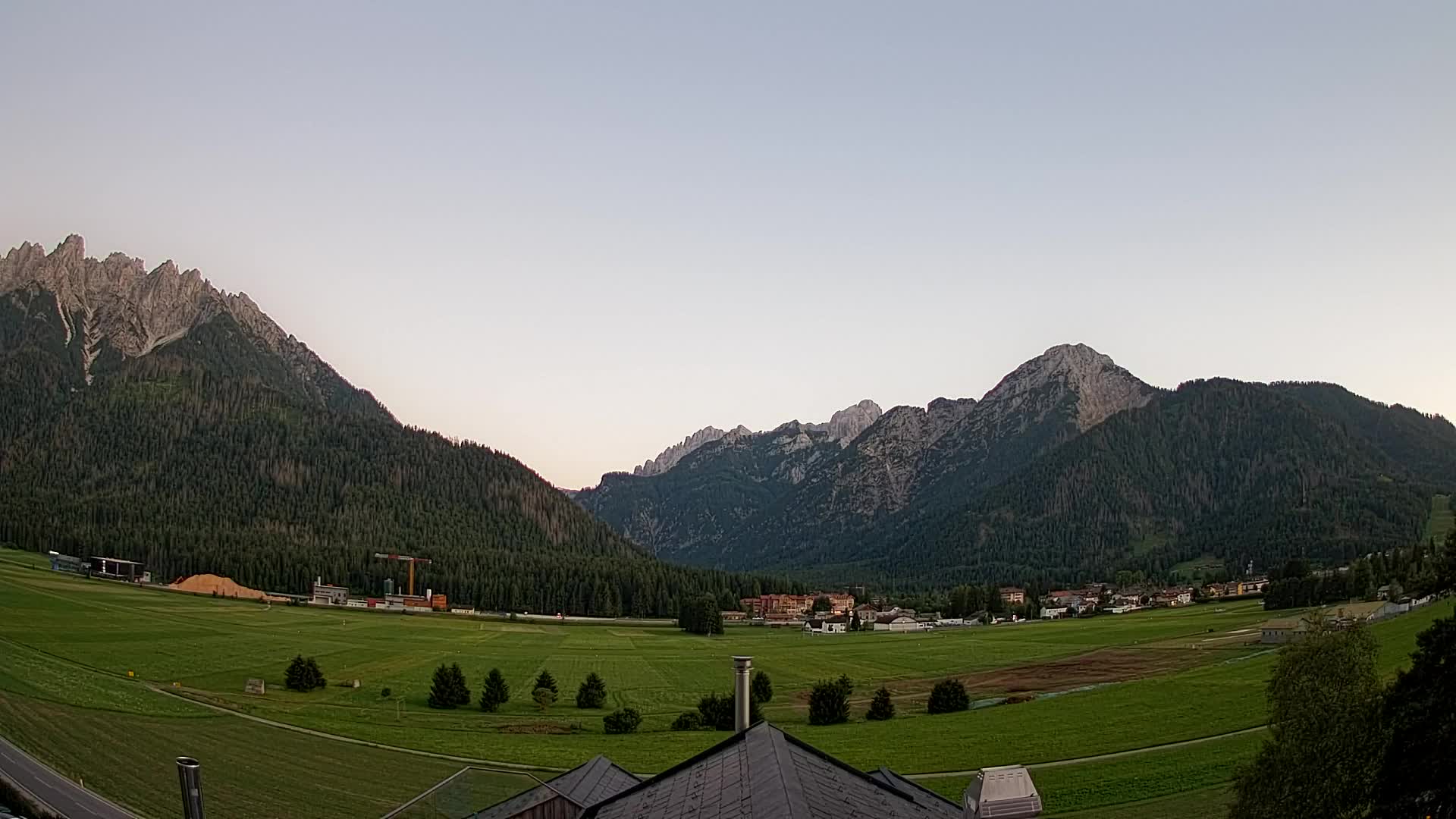 Web kamera Toblach Dolomiti – Pogled s Hotela Rosengarten
