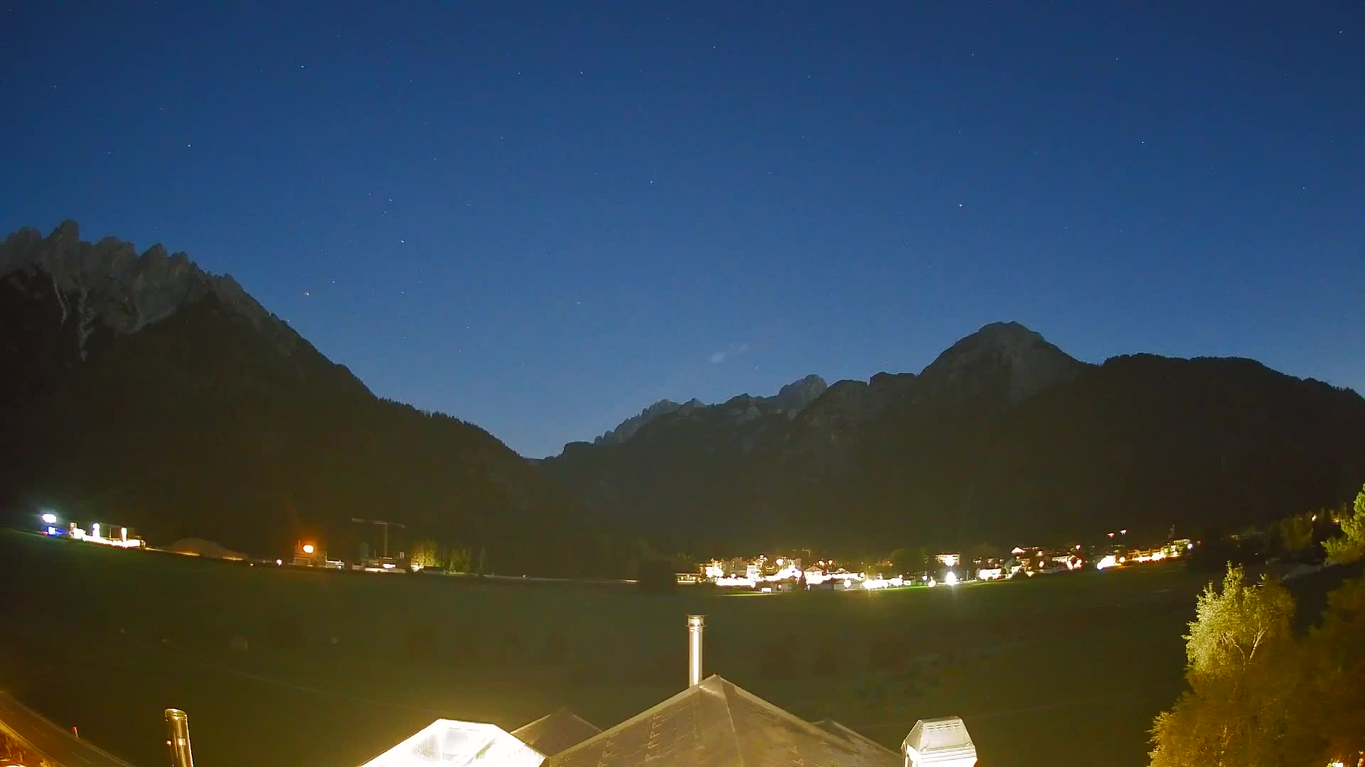 Webcam Toblach Dolomites – View from Hotel Rosengarten