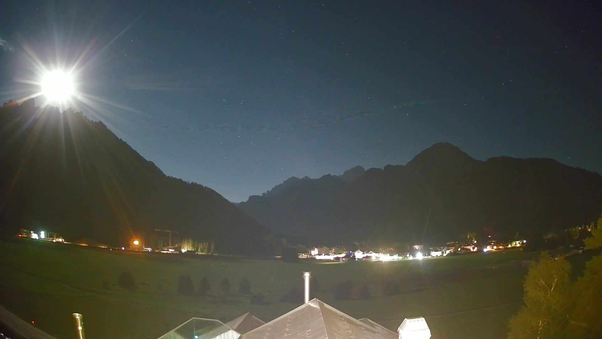 Webcam Toblach Dolomites – View from Hotel Rosengarten