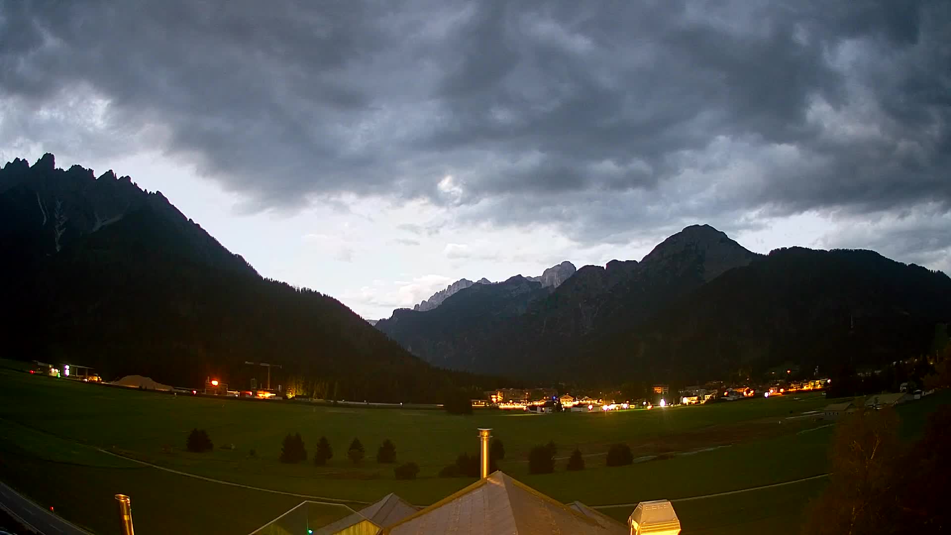 Webcam Toblach Dolomites – View from Hotel Rosengarten