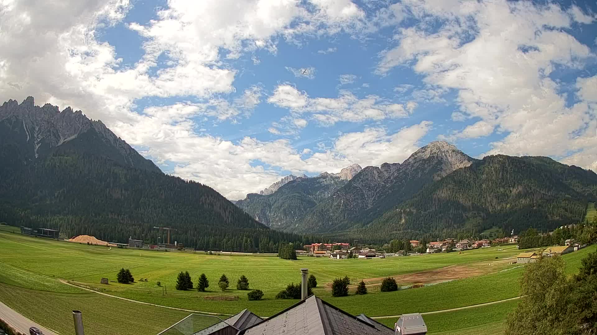 Webcam Toblach Dolomites – View from Hotel Rosengarten