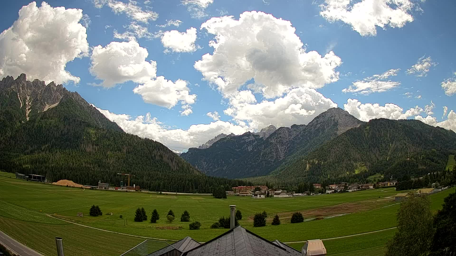 Webcam Toblach Dolomites – View from Hotel Rosengarten