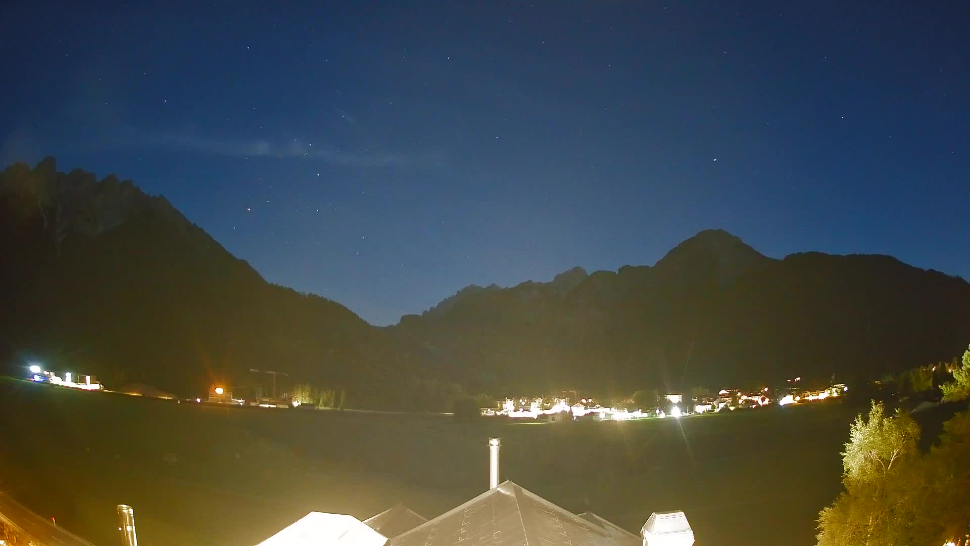 Webcam Toblach Dolomites – View from Hotel Rosengarten