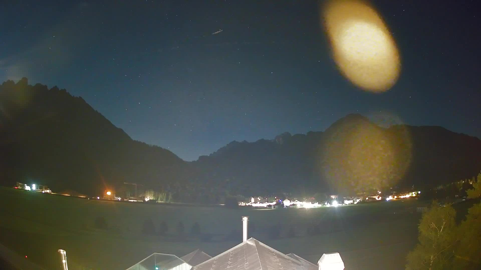 Web kamera Toblach Dolomiti – Pogled s Hotela Rosengarten