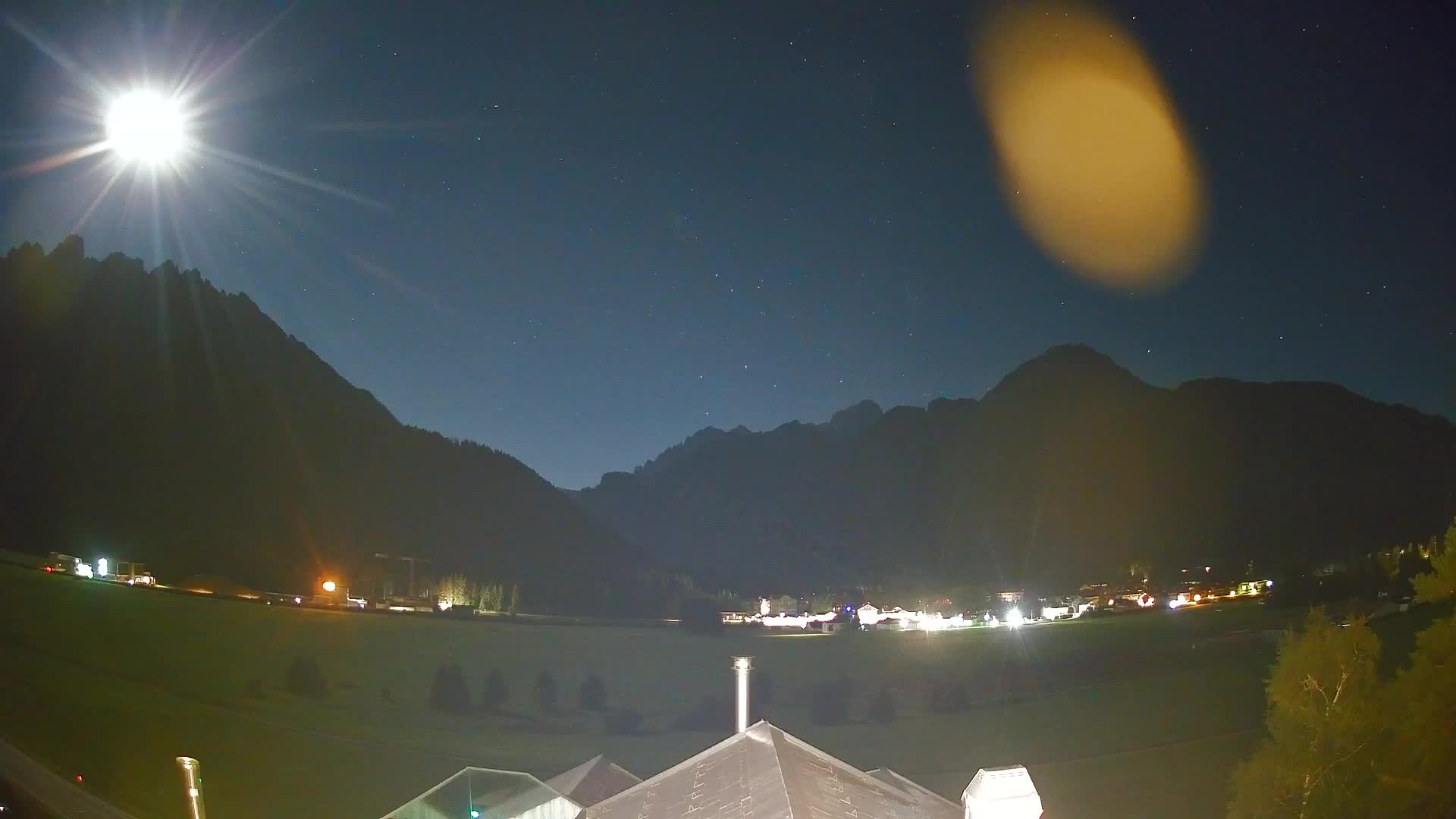 Spletna kamera Toblach Dolomiti – Pogled iz hotela Rosengarten