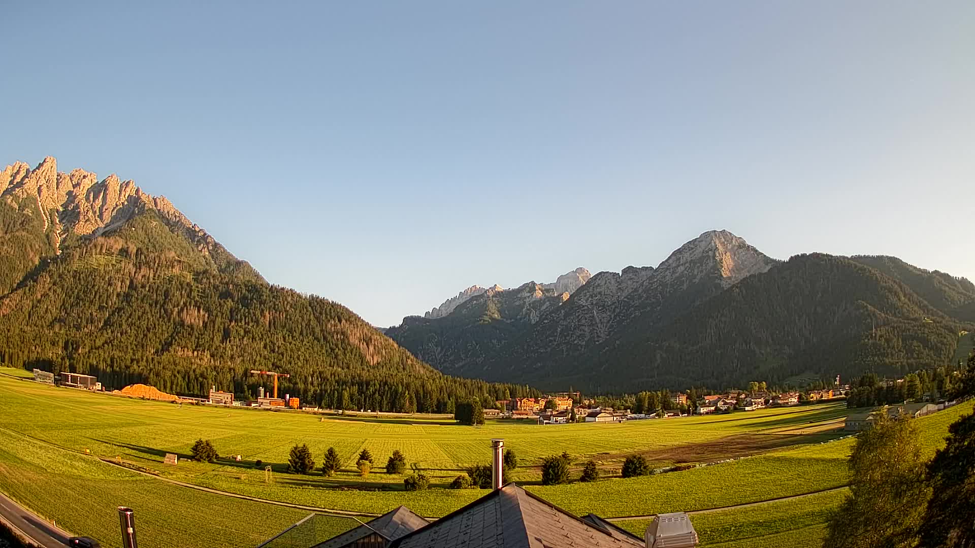 Webcam Toblach Dolomites – View from Hotel Rosengarten