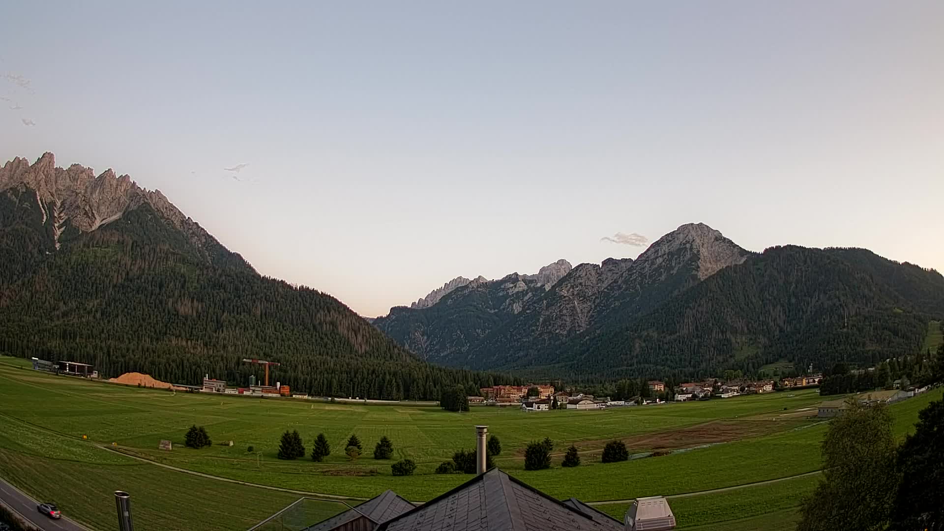 Web kamera Toblach Dolomiti – Pogled s Hotela Rosengarten