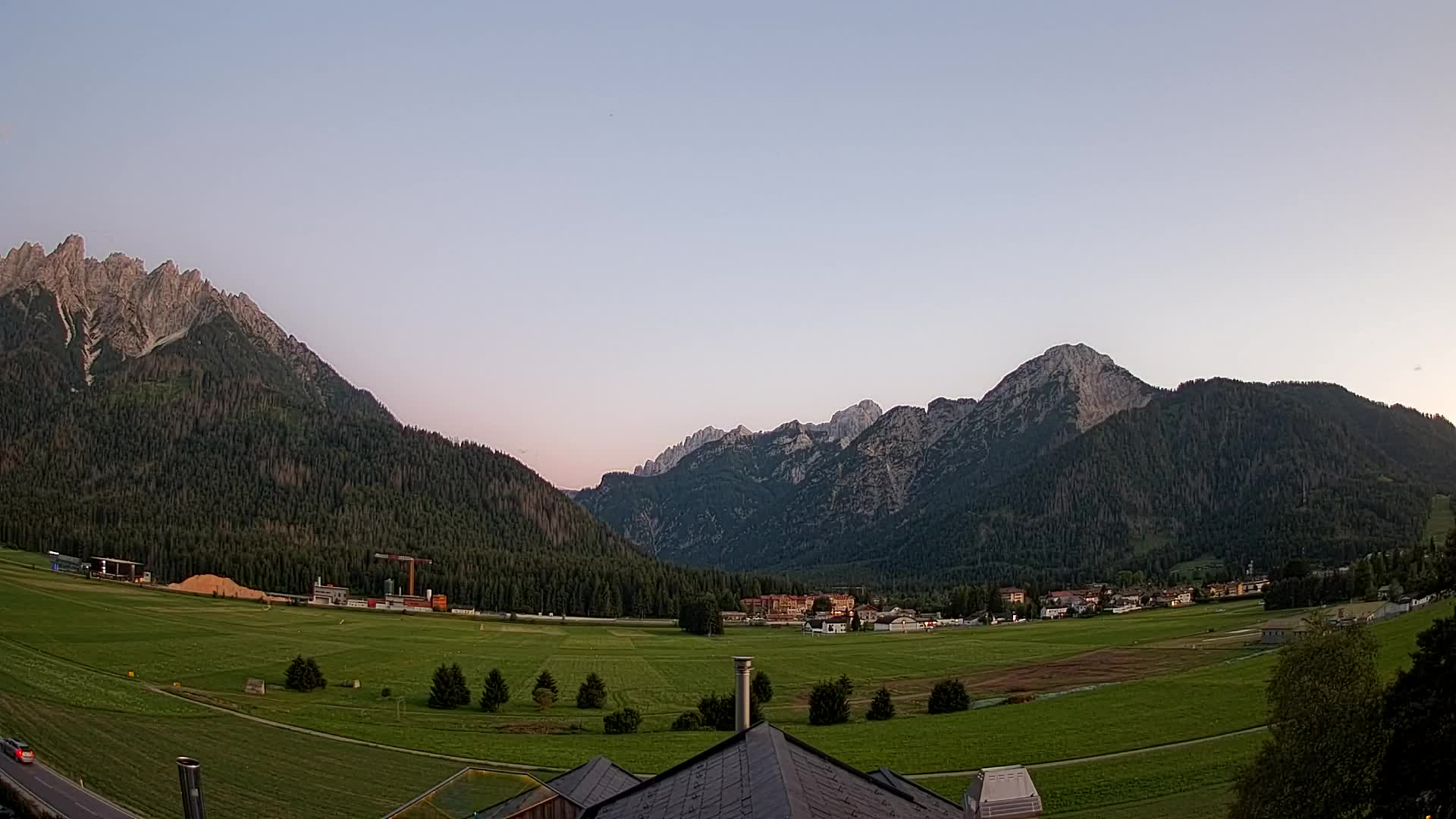 Web kamera Toblach Dolomiti – Pogled s Hotela Rosengarten