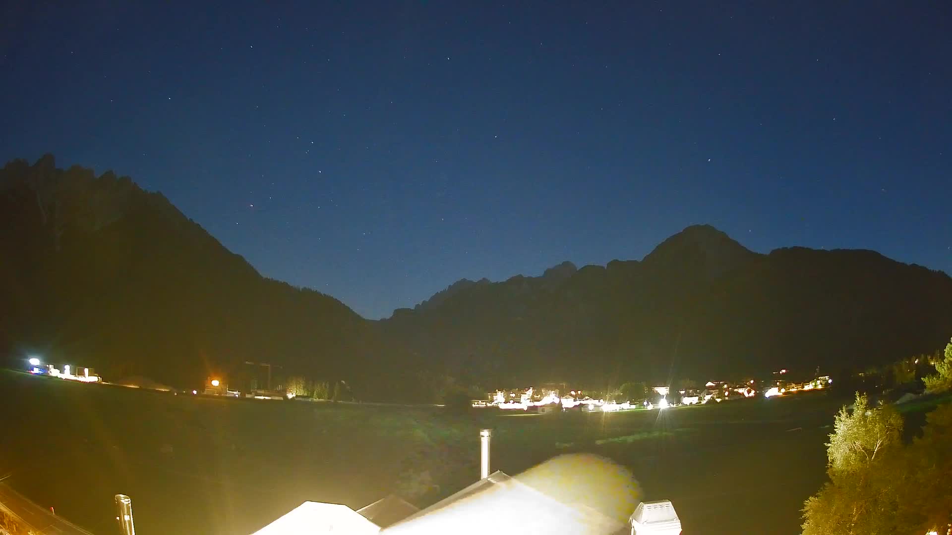 Web kamera Toblach Dolomiti – Pogled s Hotela Rosengarten