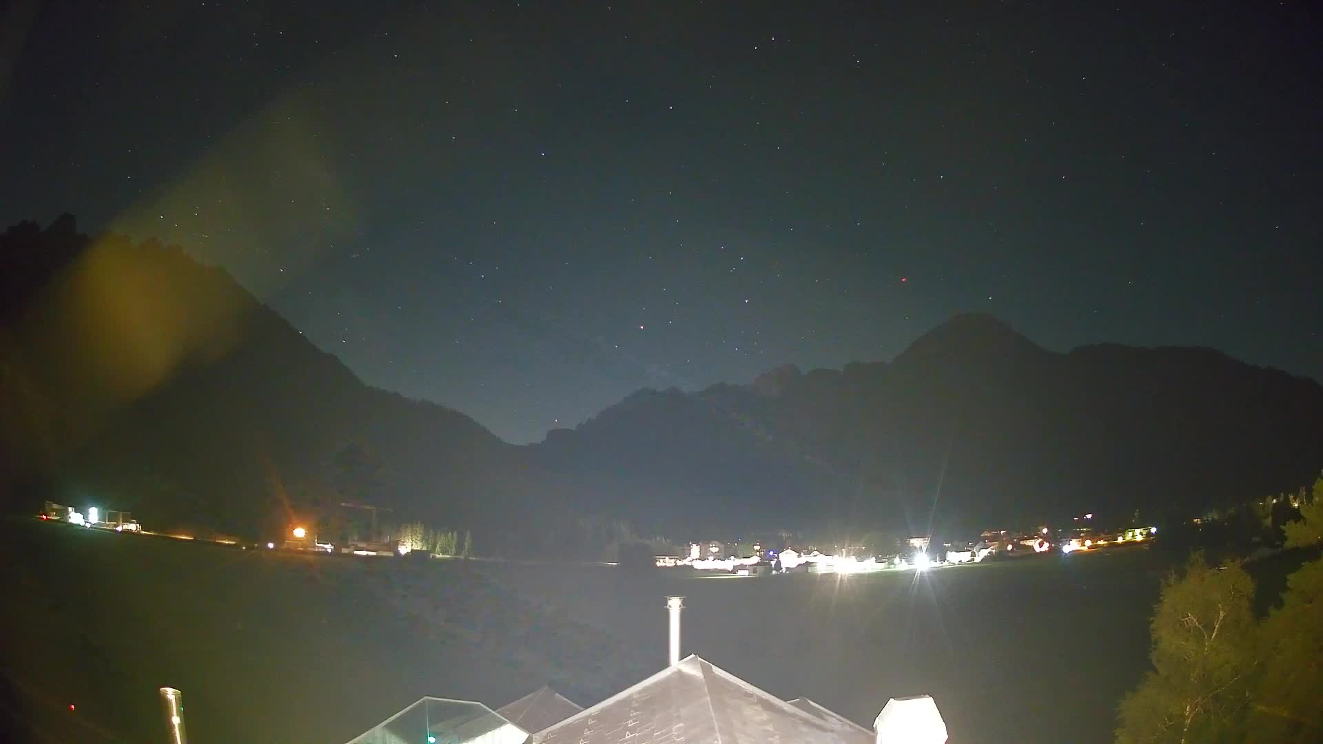 Spletna kamera Toblach Dolomiti – Pogled iz hotela Rosengarten