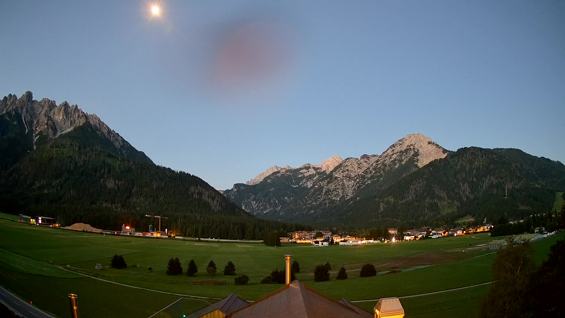 Webcam Toblach Dolomites – View from Hotel Rosengarten
