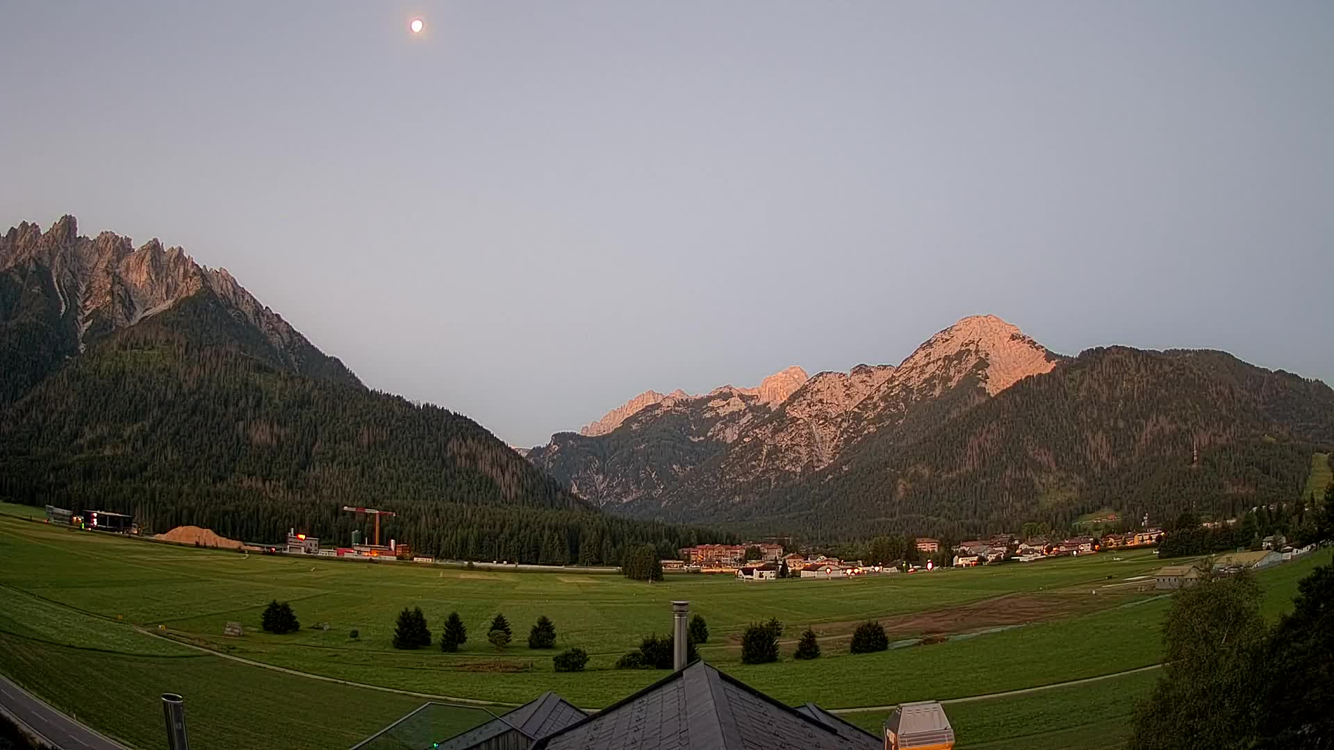 Webcam Toblach Dolomites – View from Hotel Rosengarten