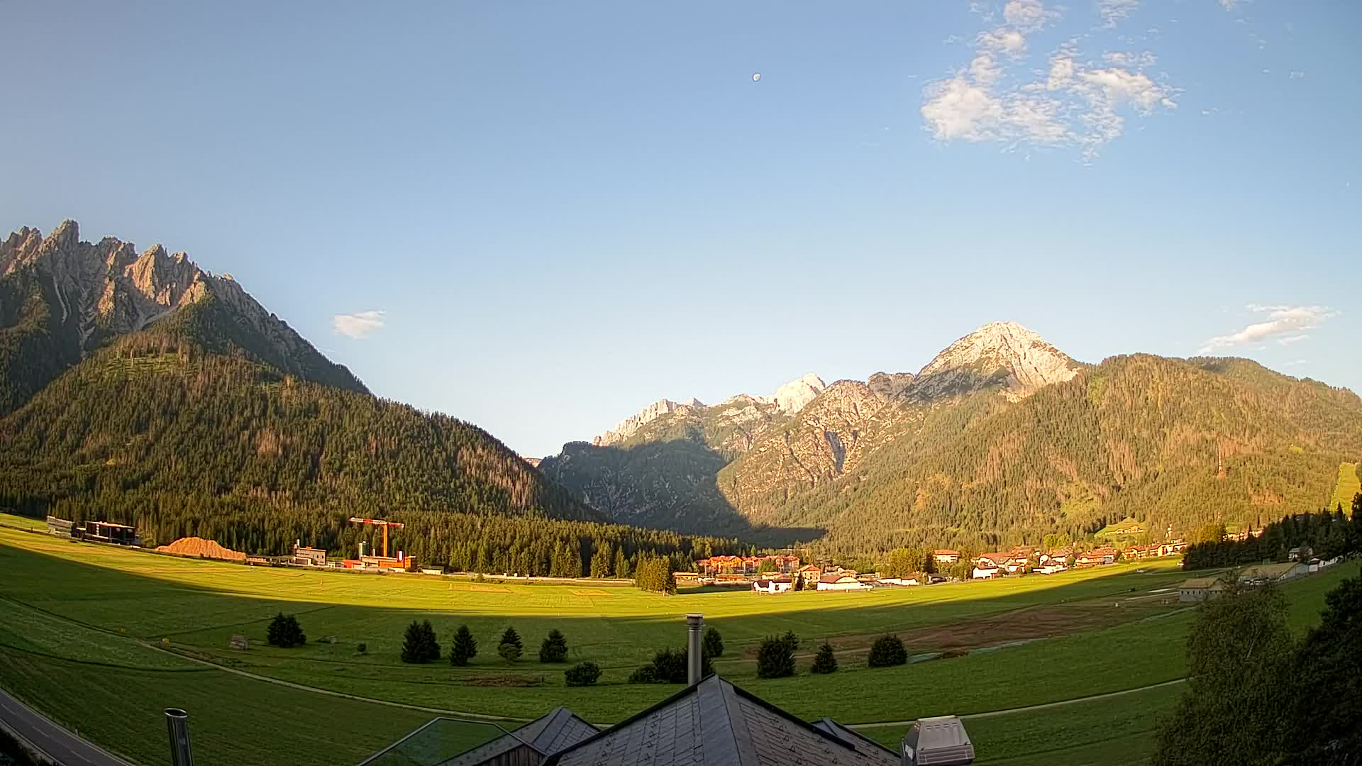 Webcam Toblach Dolomites – View from Hotel Rosengarten