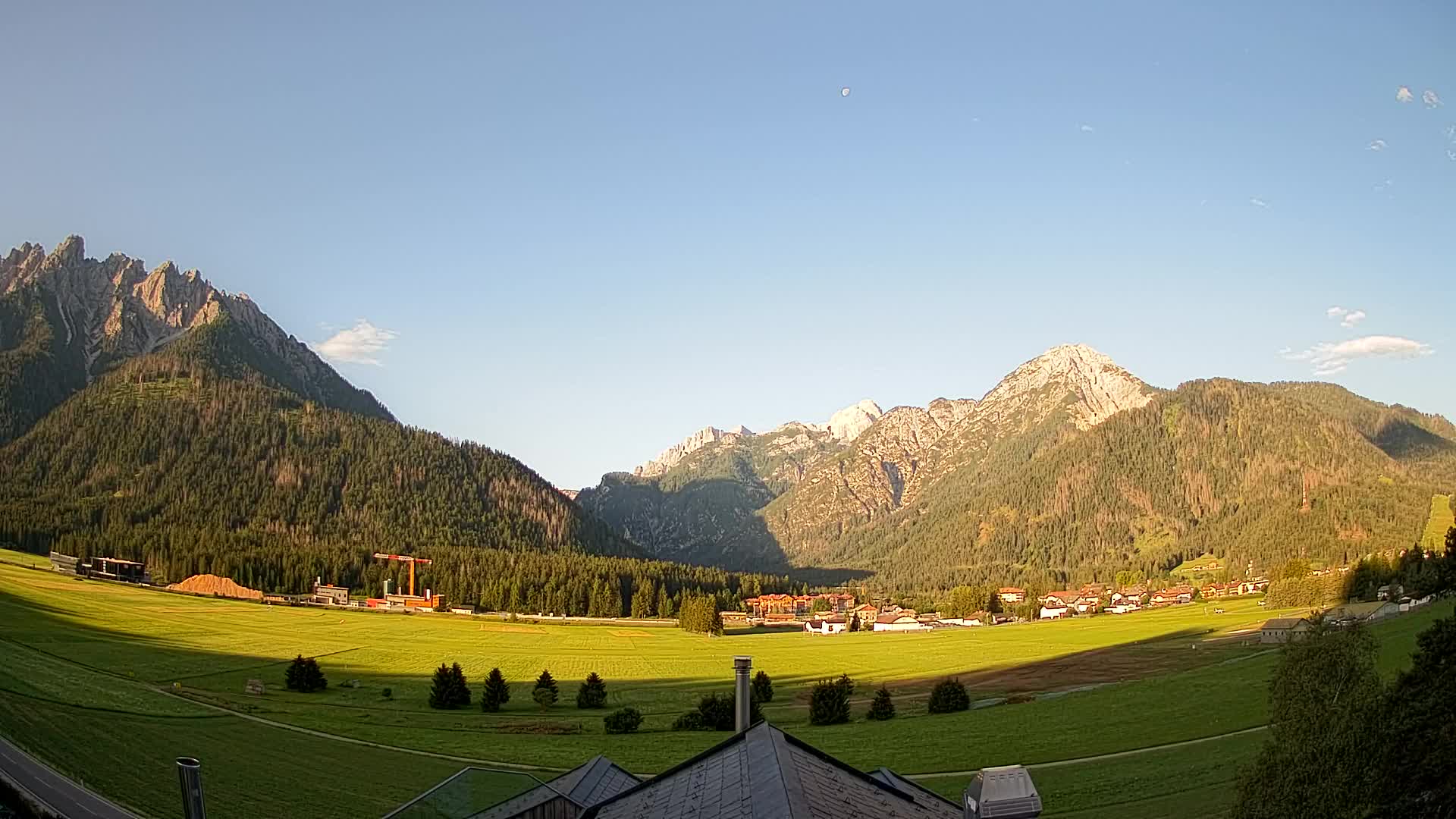 Webcam Toblach Dolomites – View from Hotel Rosengarten