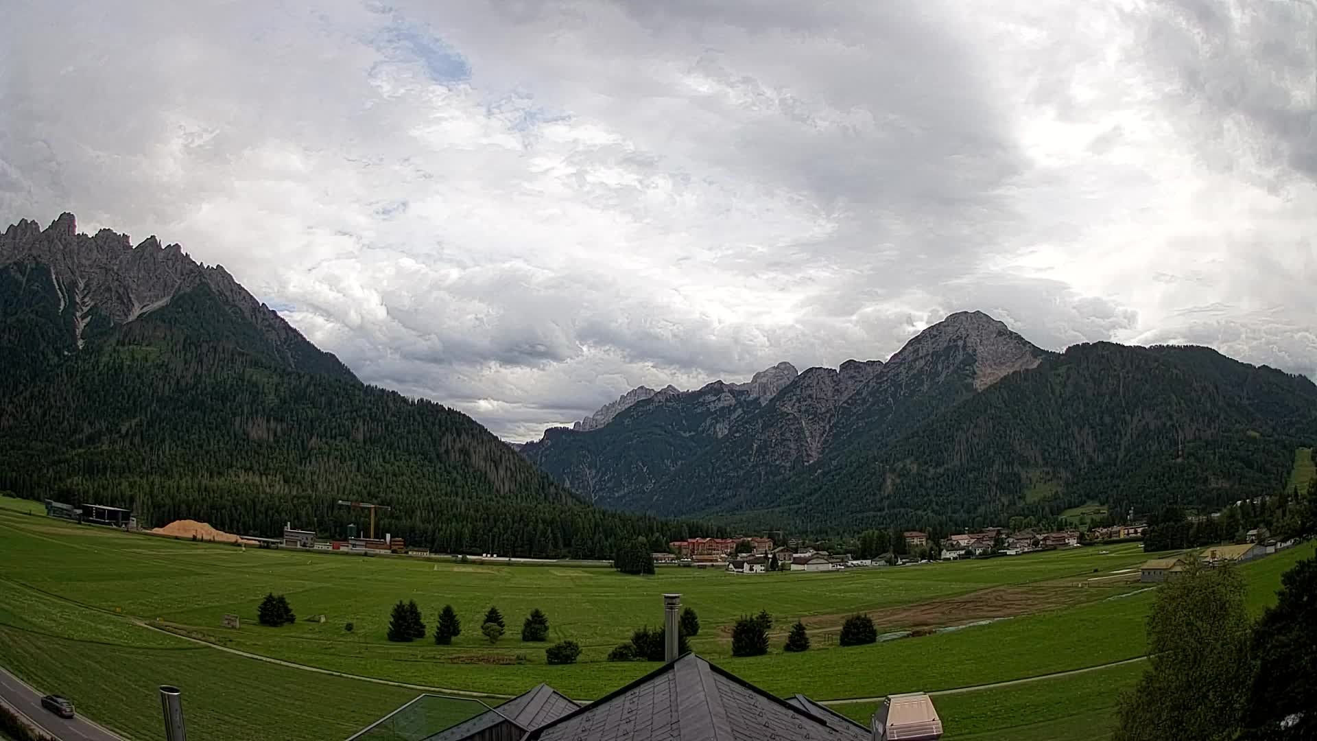 Webcam Toblach Dolomites – View from Hotel Rosengarten