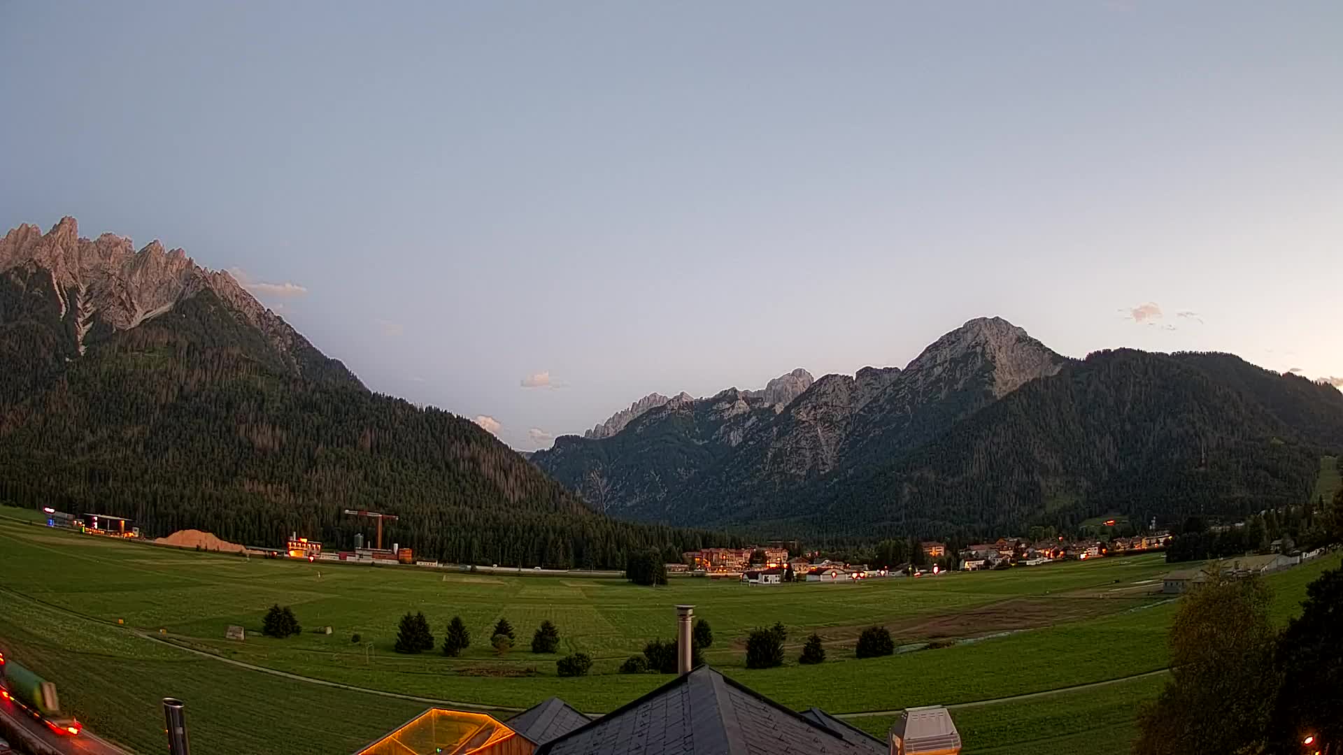 Web kamera Toblach Dolomiti – Pogled s Hotela Rosengarten