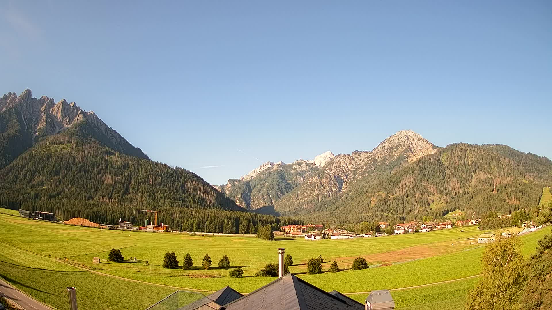 Webcam Toblach Dolomites – View from Hotel Rosengarten