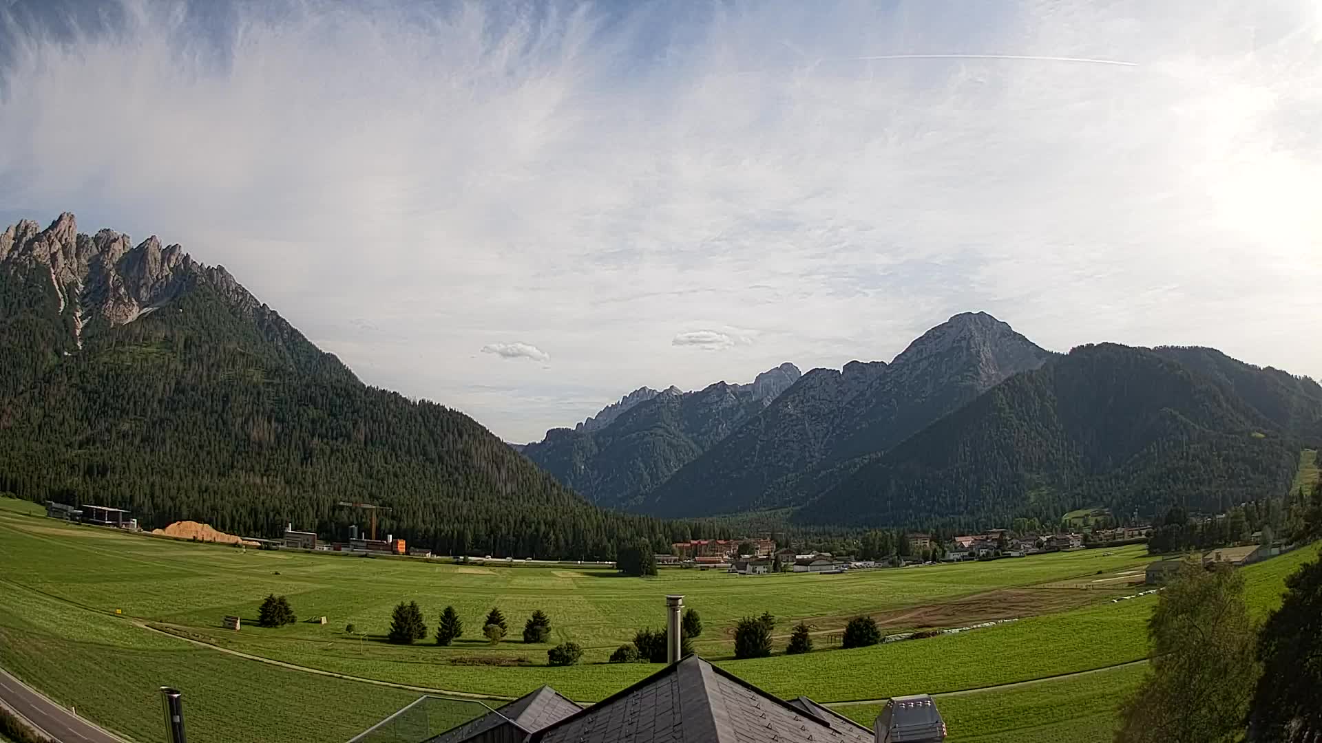 Spletna kamera Toblach Dolomiti – Pogled iz hotela Rosengarten